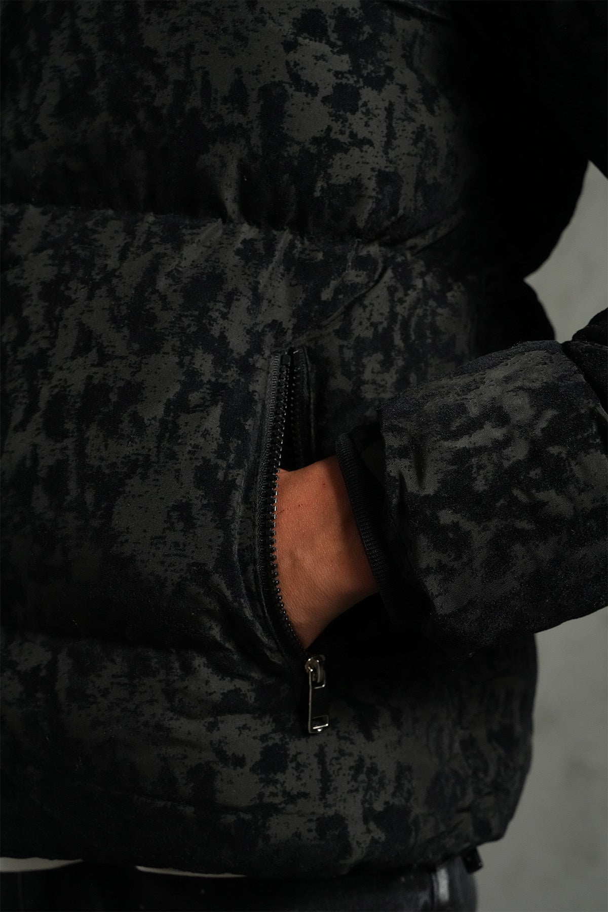 Doudoune motifs noir