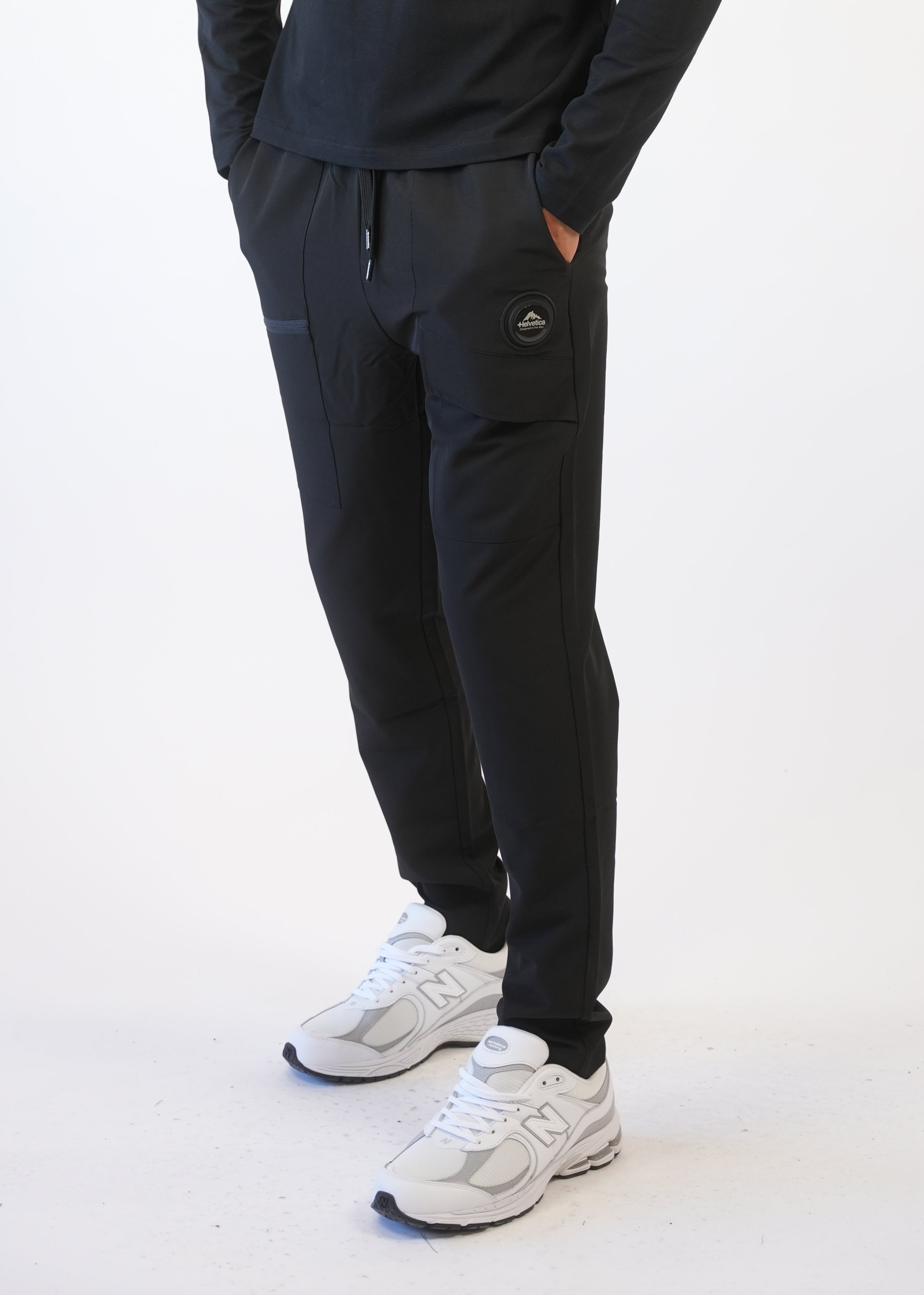 Helvetica - Jogging Harlow Noir