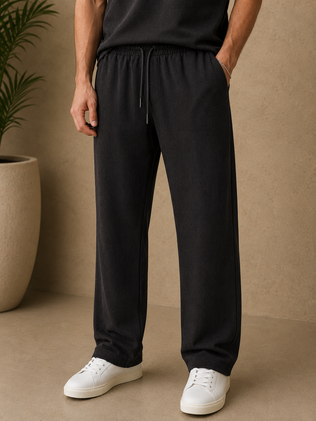 Pantalon noir texturé