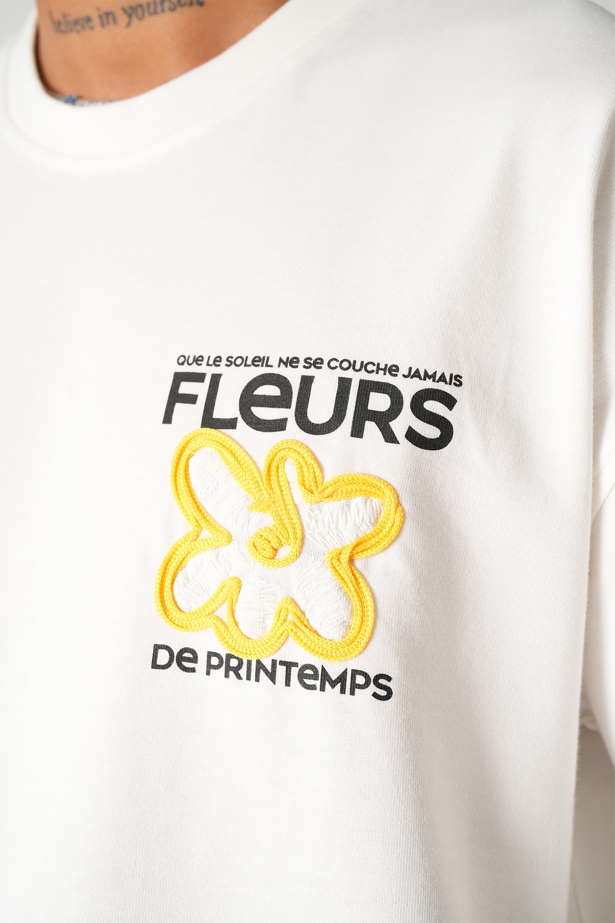 T-Shirt fleur blanc