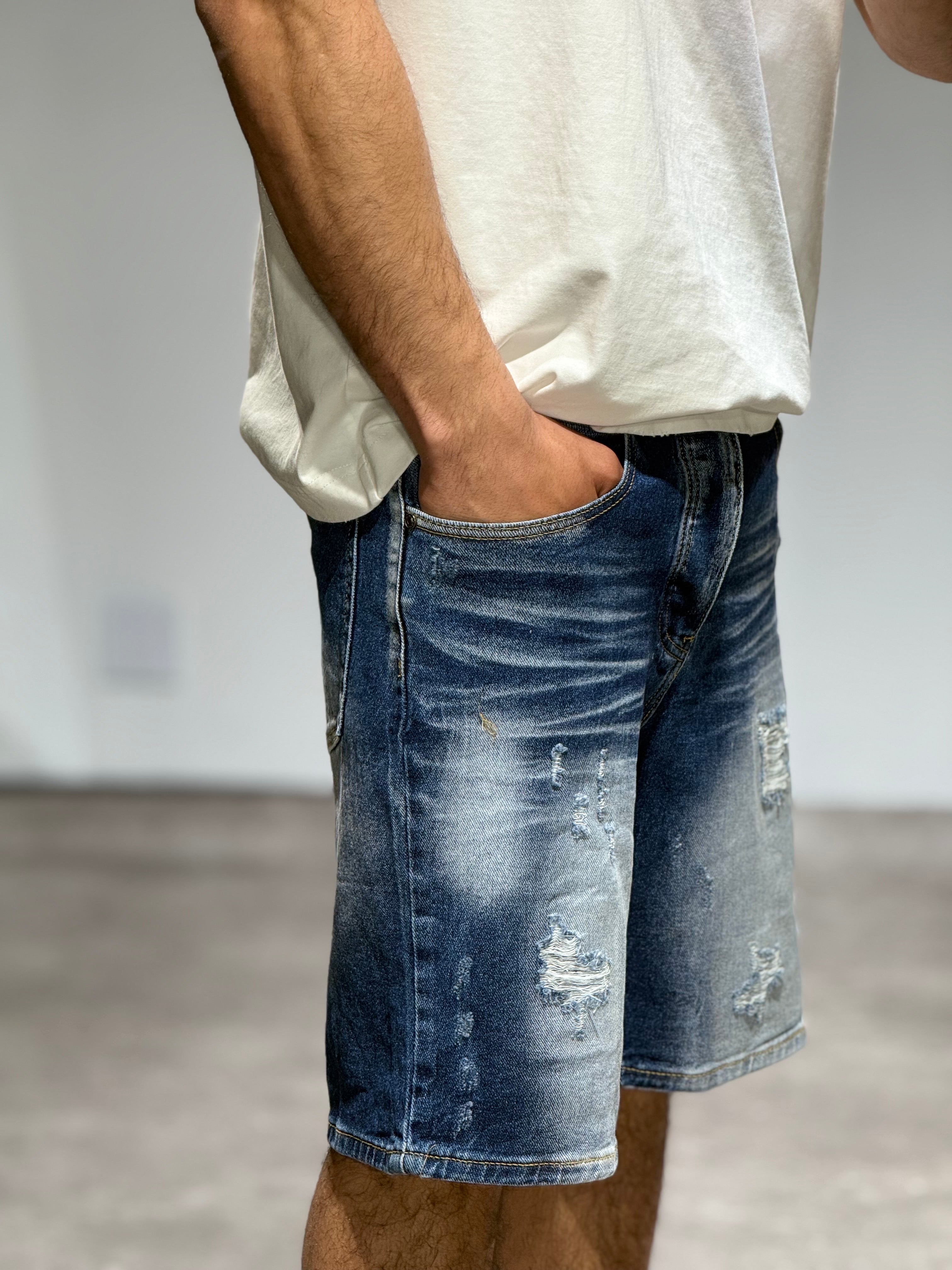 Short en Jean destroy bleu