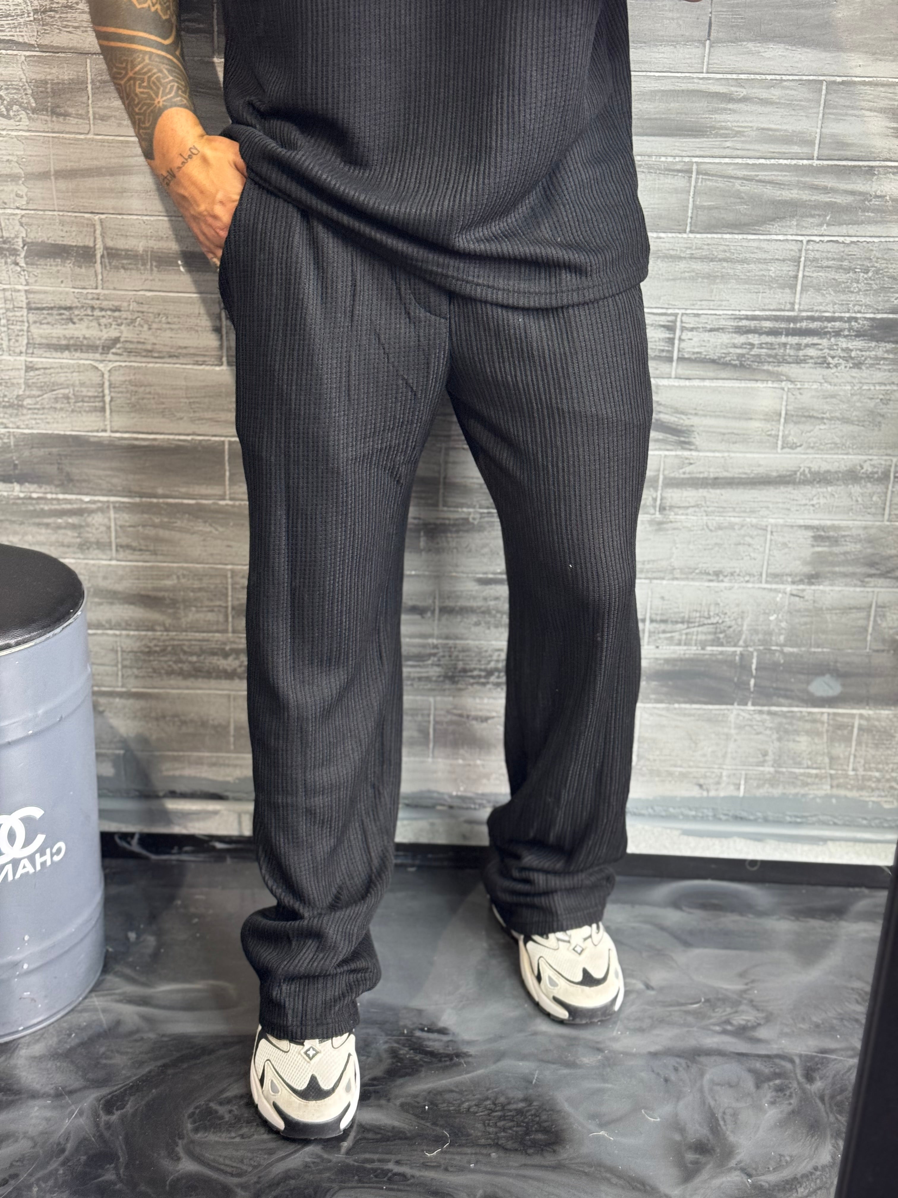 Ensemble pantalon + débardeur noir