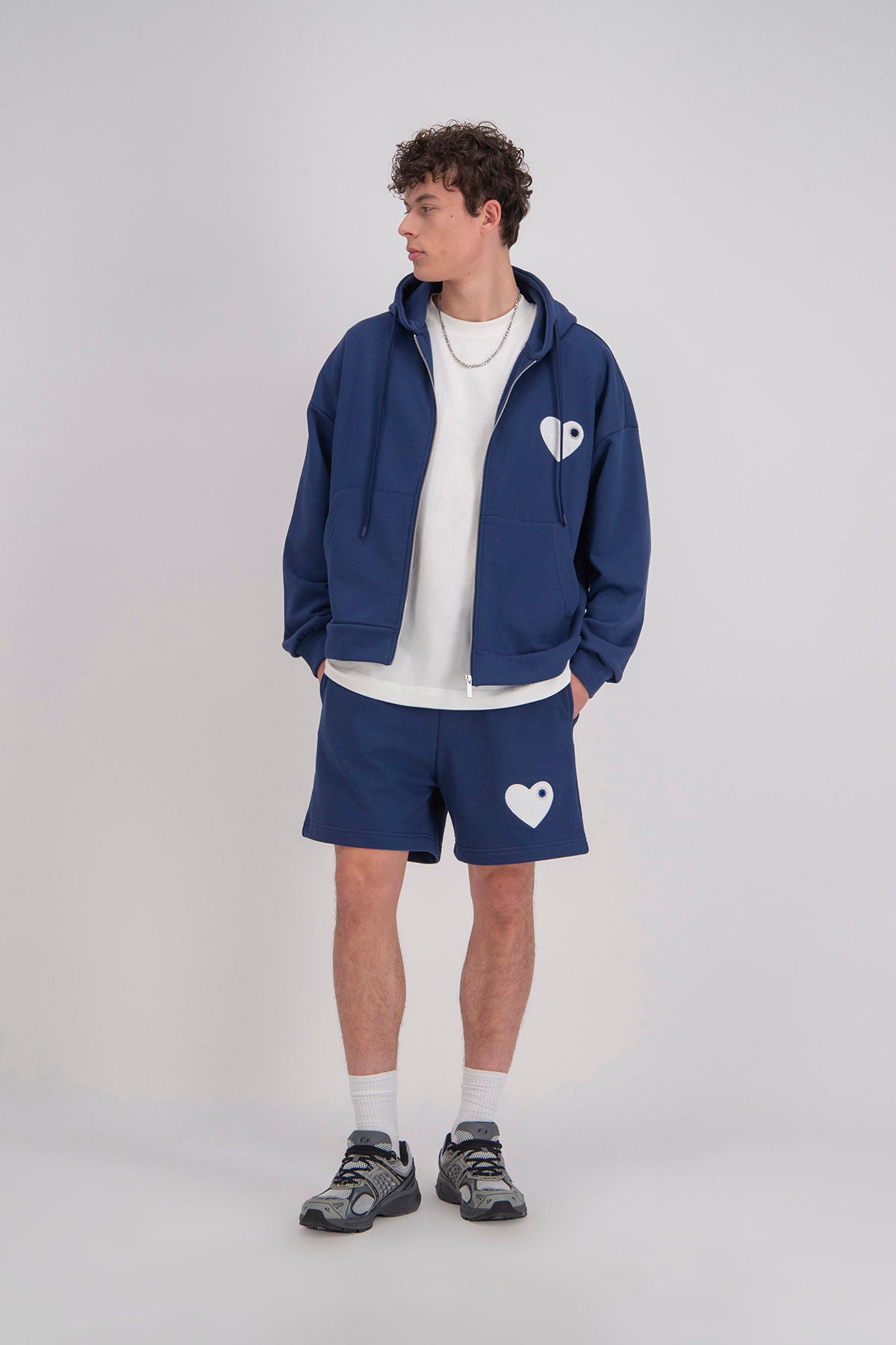 Veste / Sweat zip capuche bleu Cœur blanc