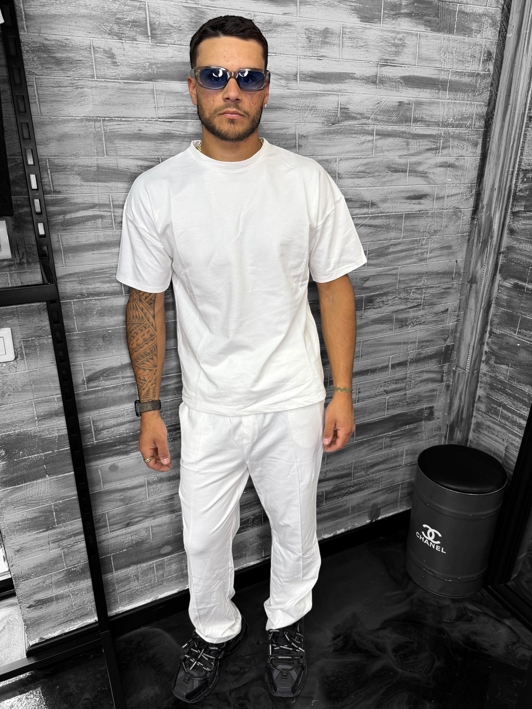 Ensemble Basic t-shirt pantalon blanc