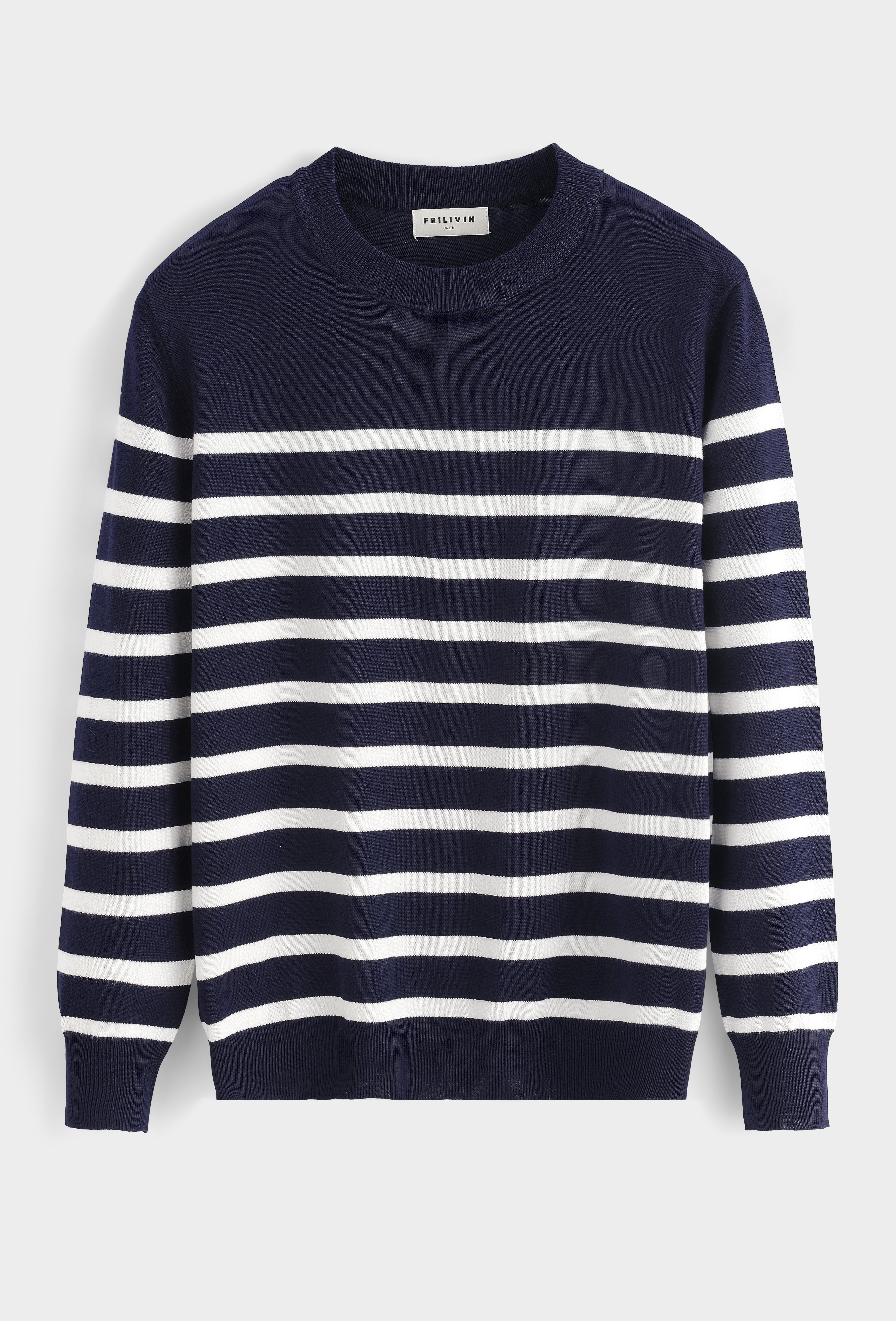 Pull marin rayé bleu marine et blanc