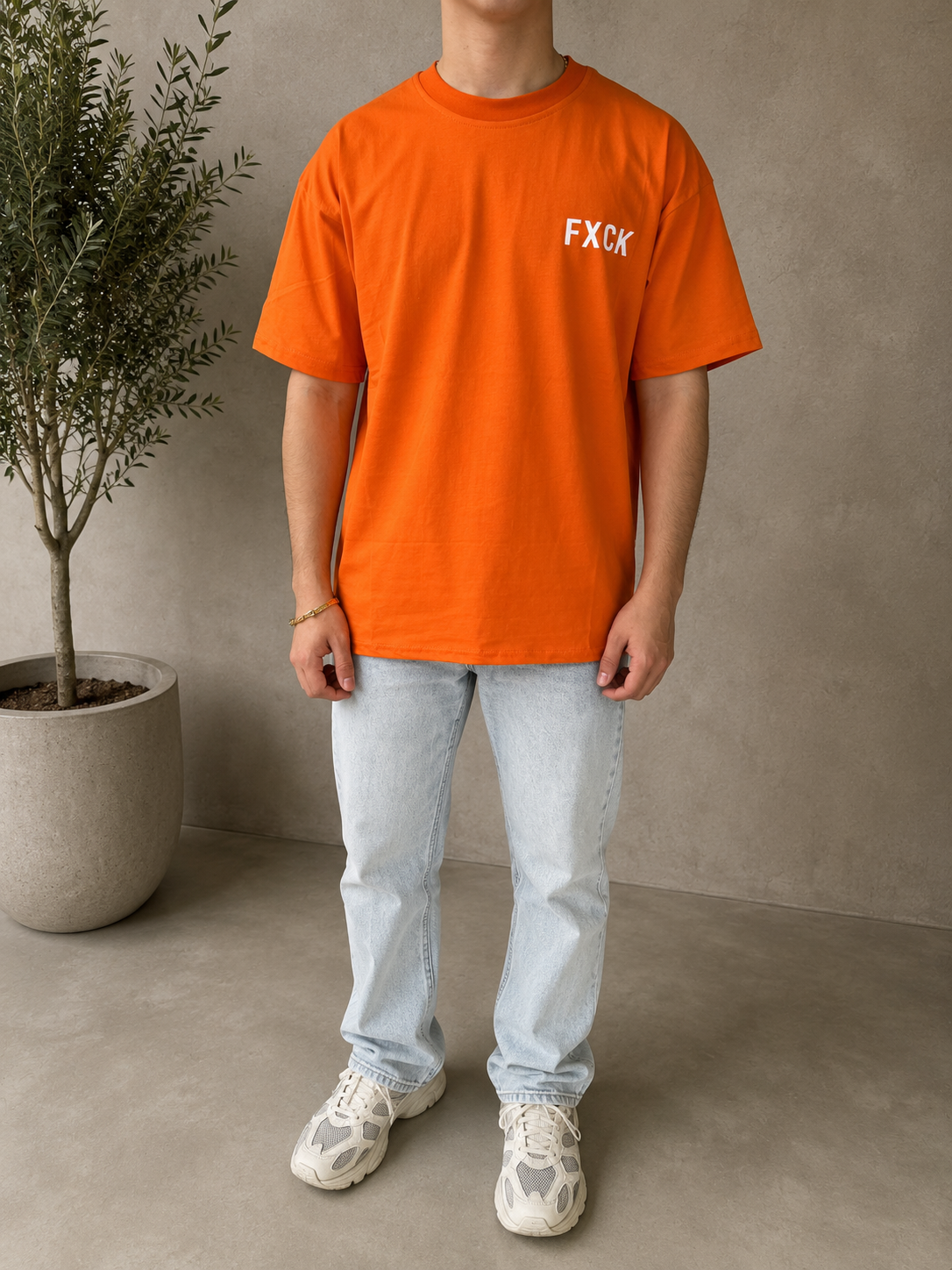 T-shirt Orange Fuck les marques