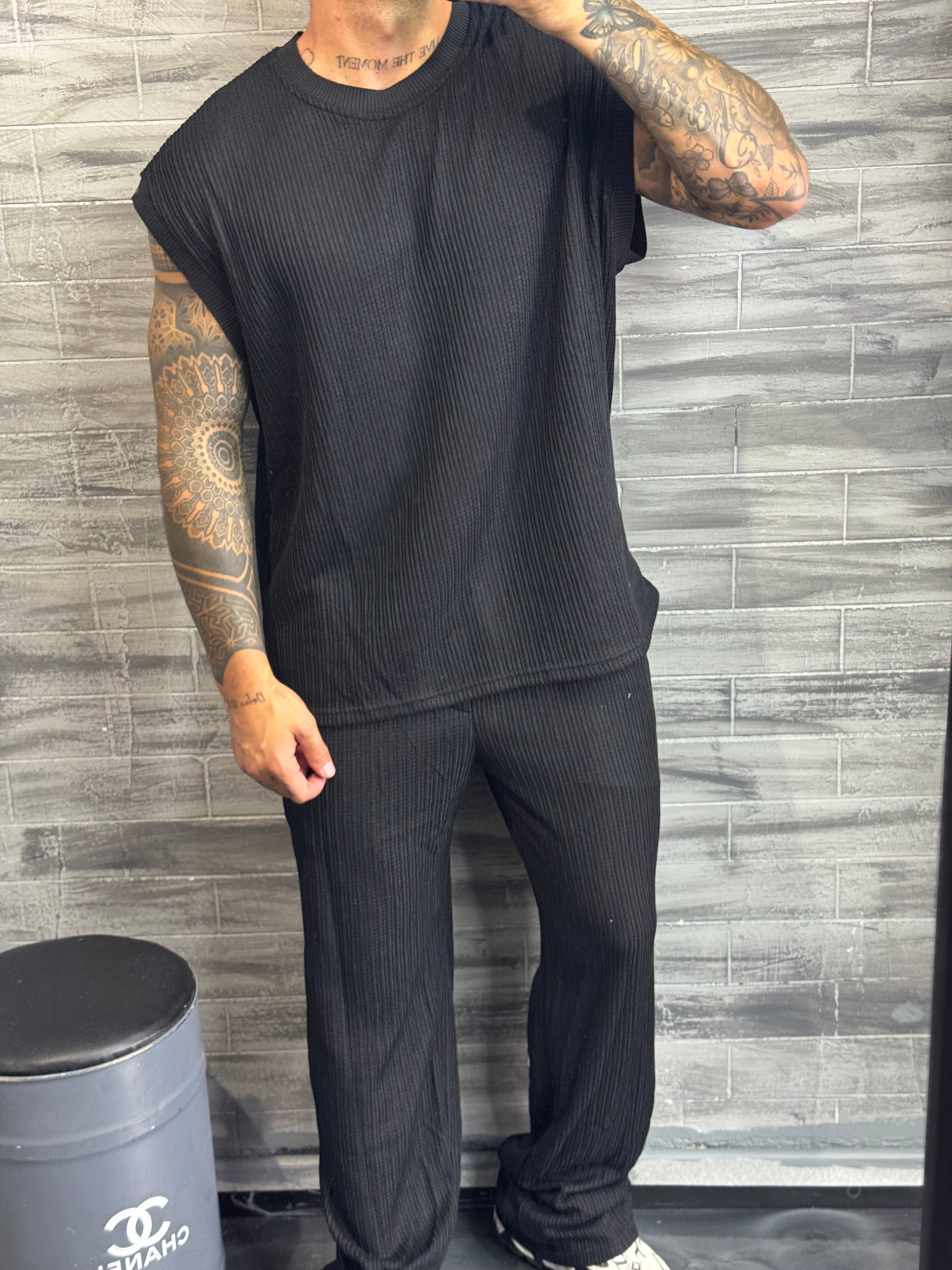 Ensemble pantalon + débardeur noir