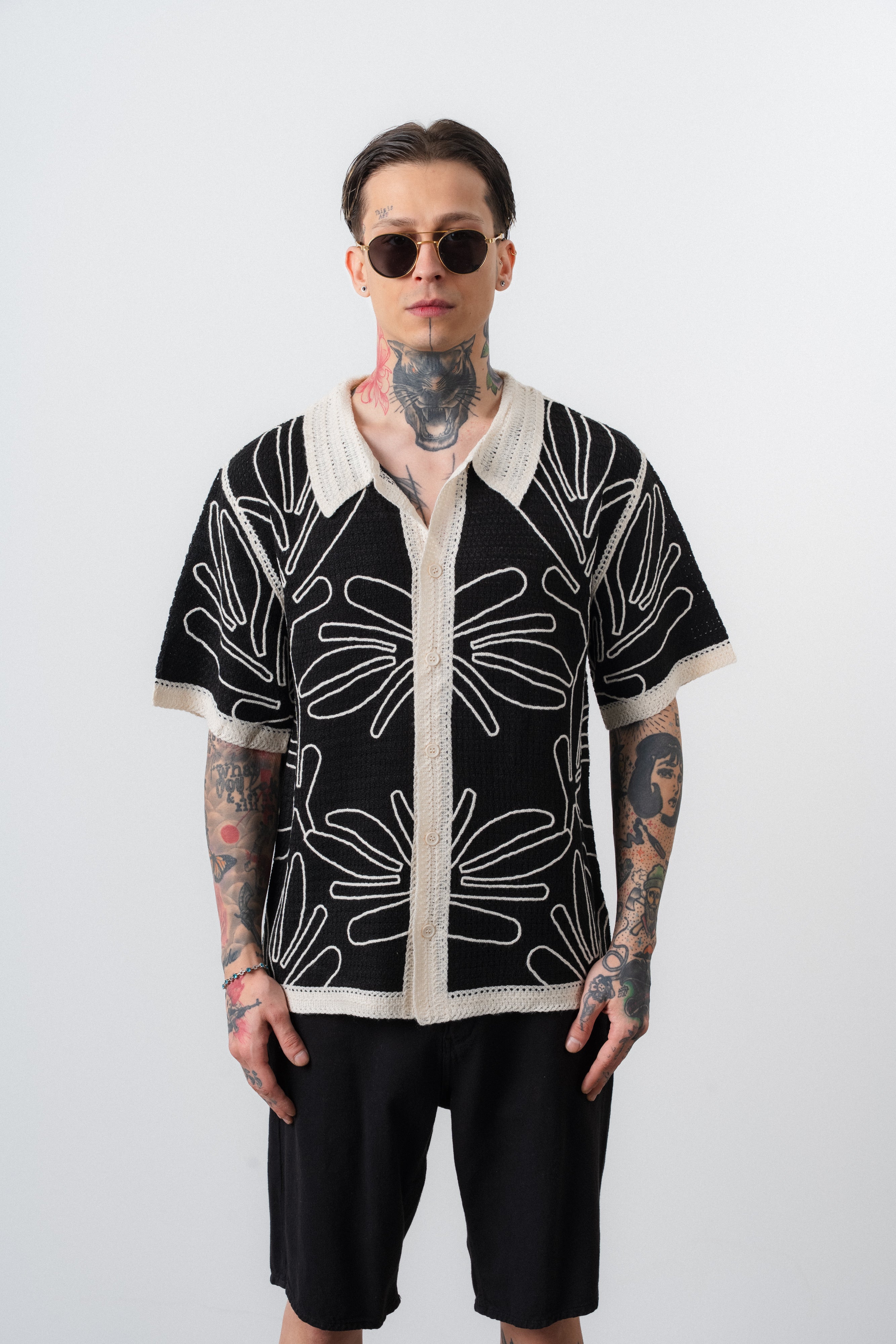 Chemise noir crochet motif