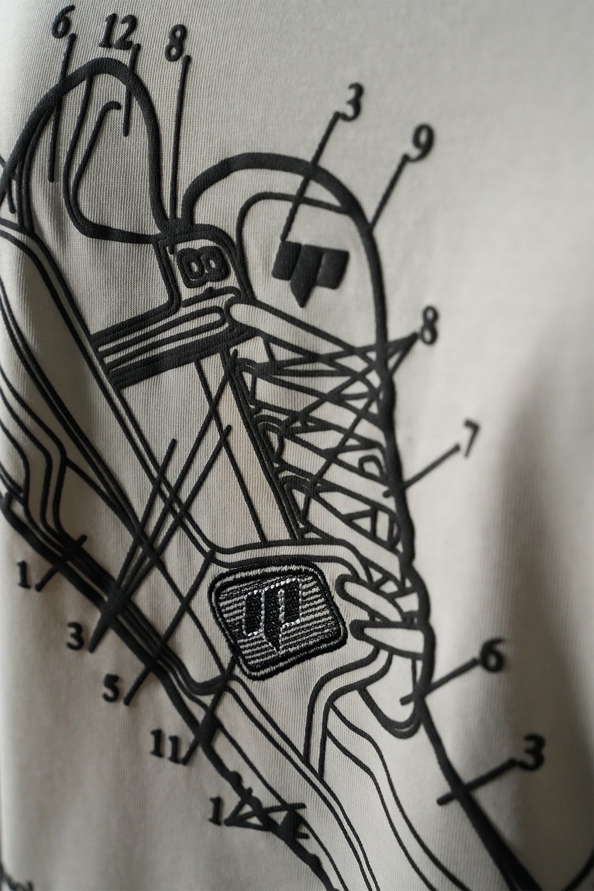 T-Shirt Sneakers beige