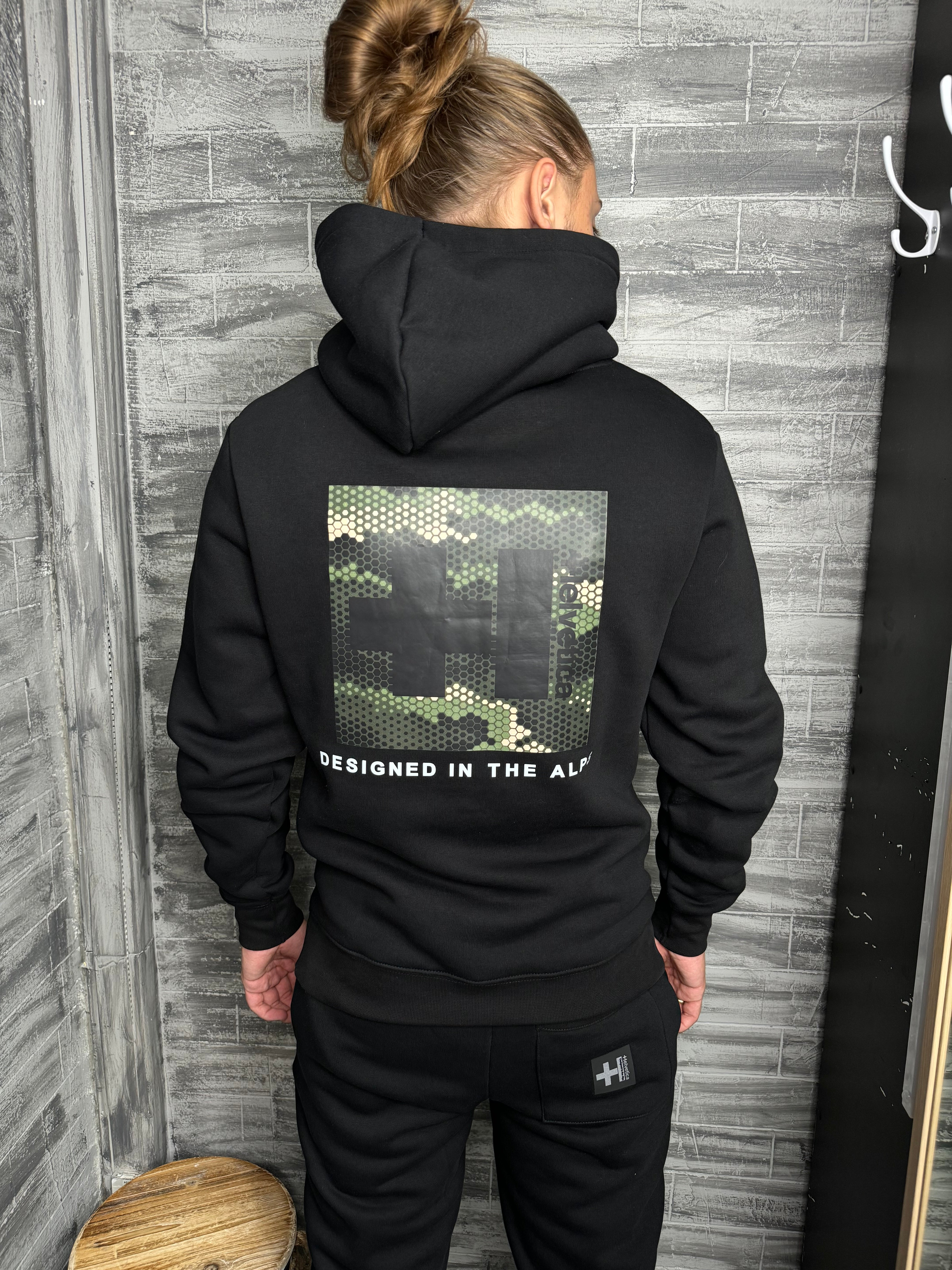 Helvetica - Sweat capuche Blake noir