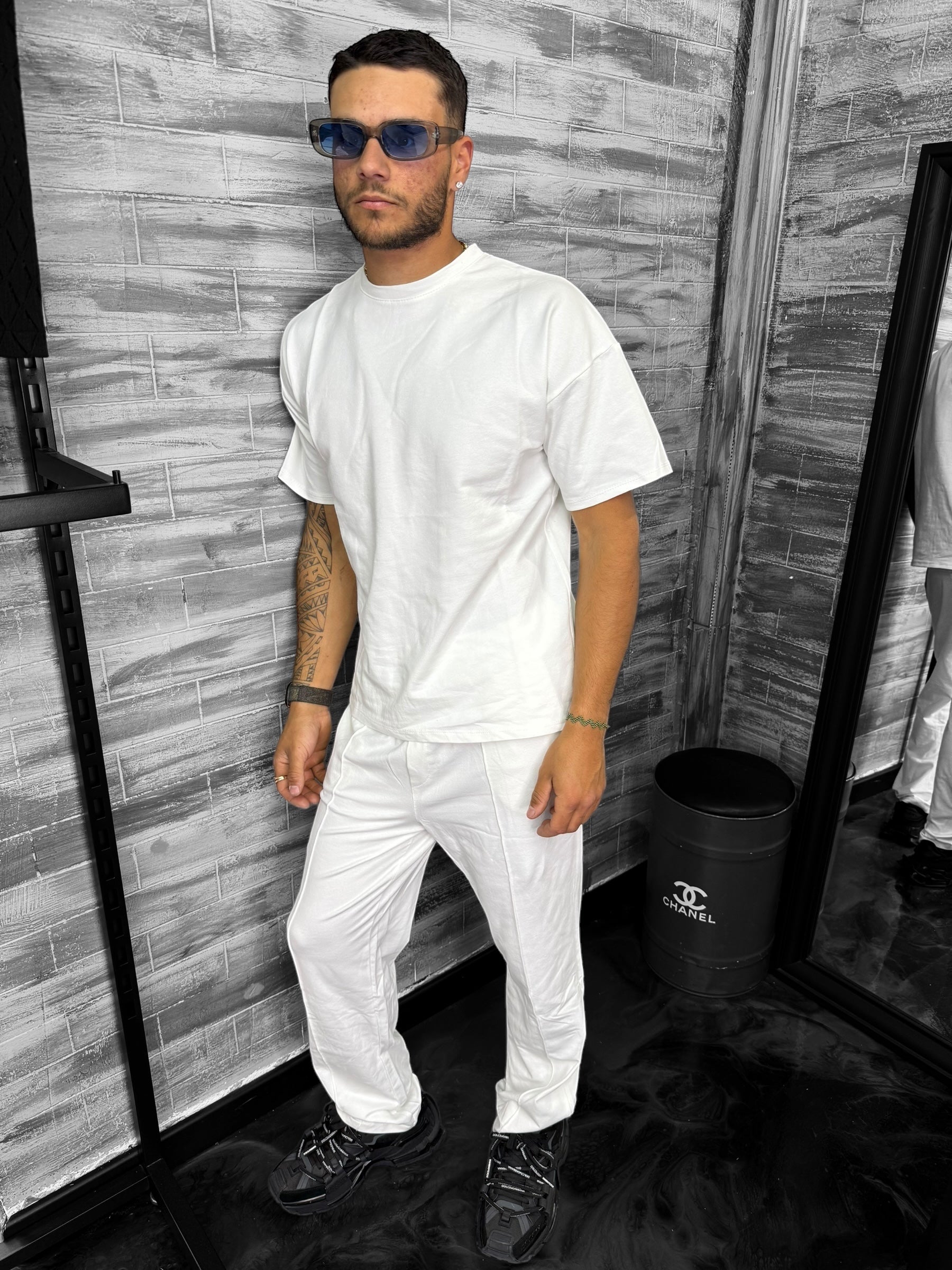 Ensemble Basic t-shirt pantalon blanc