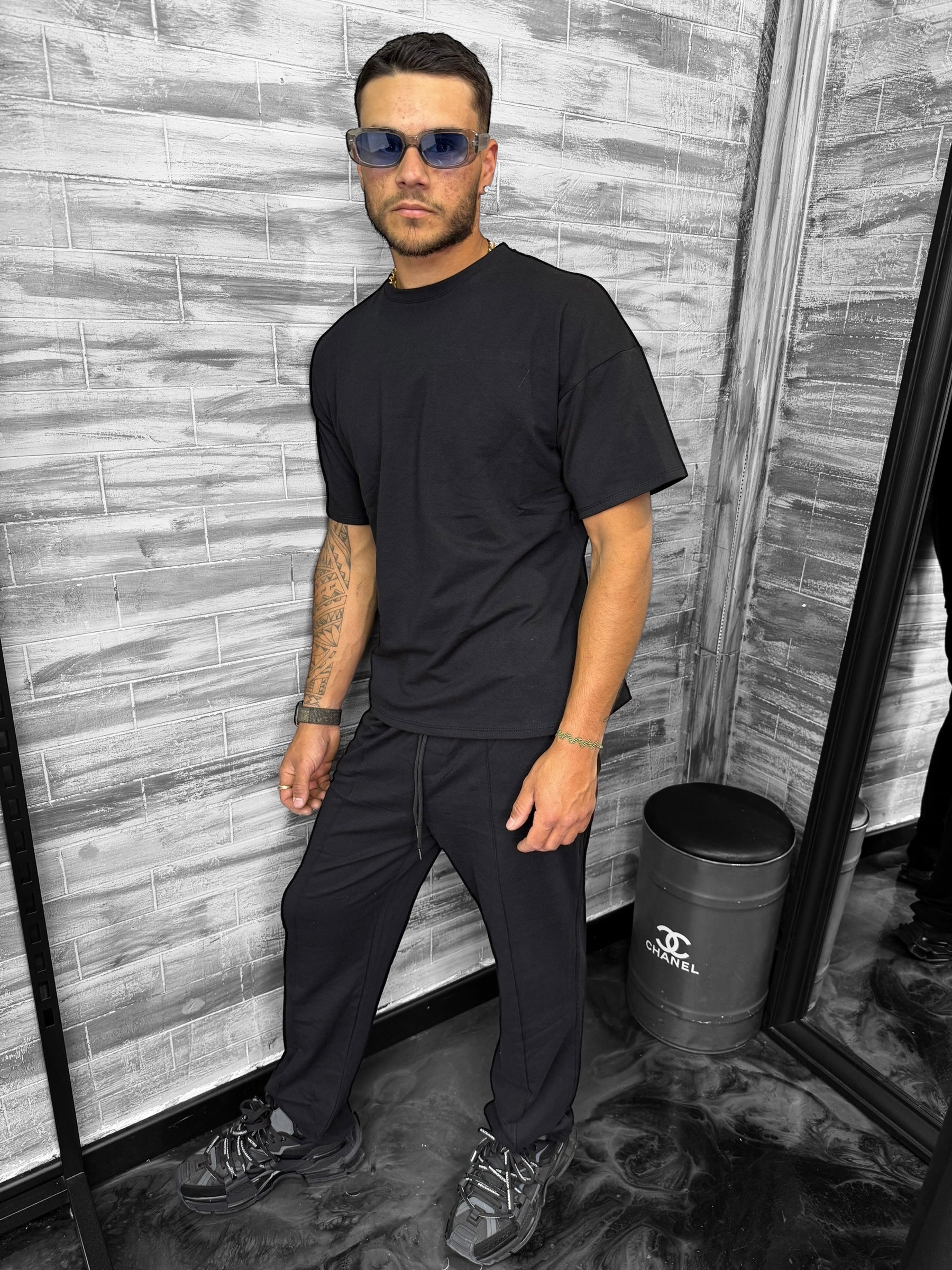 Ensemble Basic t-shirt pantalon noir