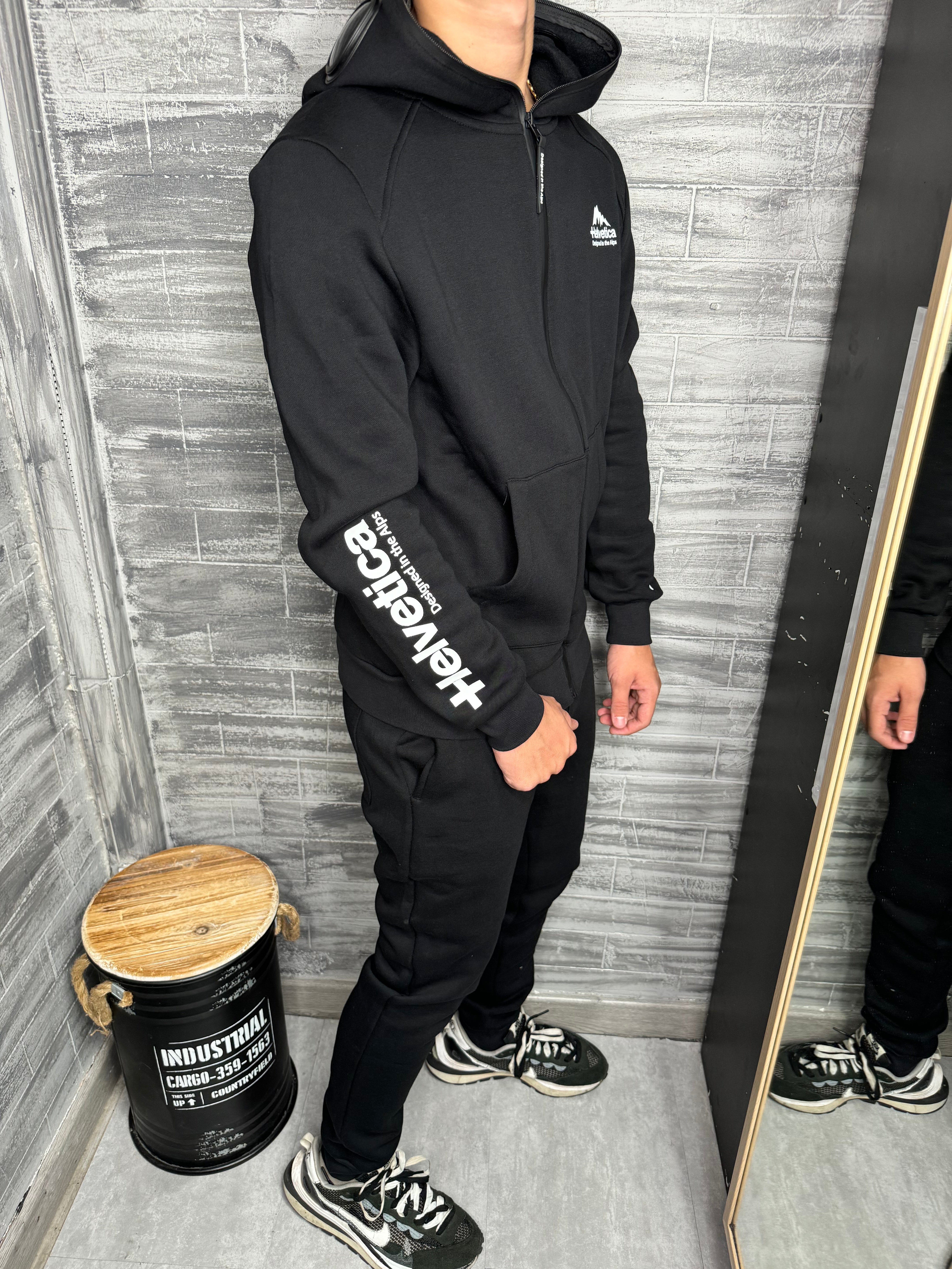 Helvetica - Veste Avron noir