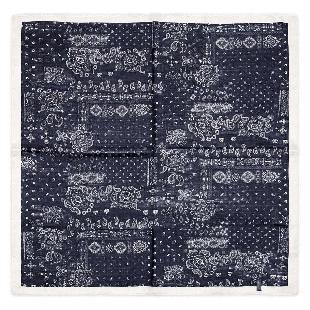 Foulard noir / blanc