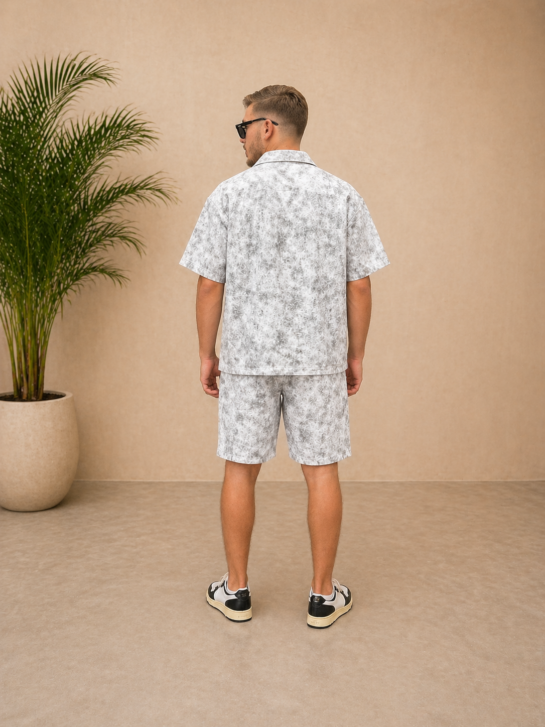 Ensemble short et chemise en jean motifs blancs et gris
