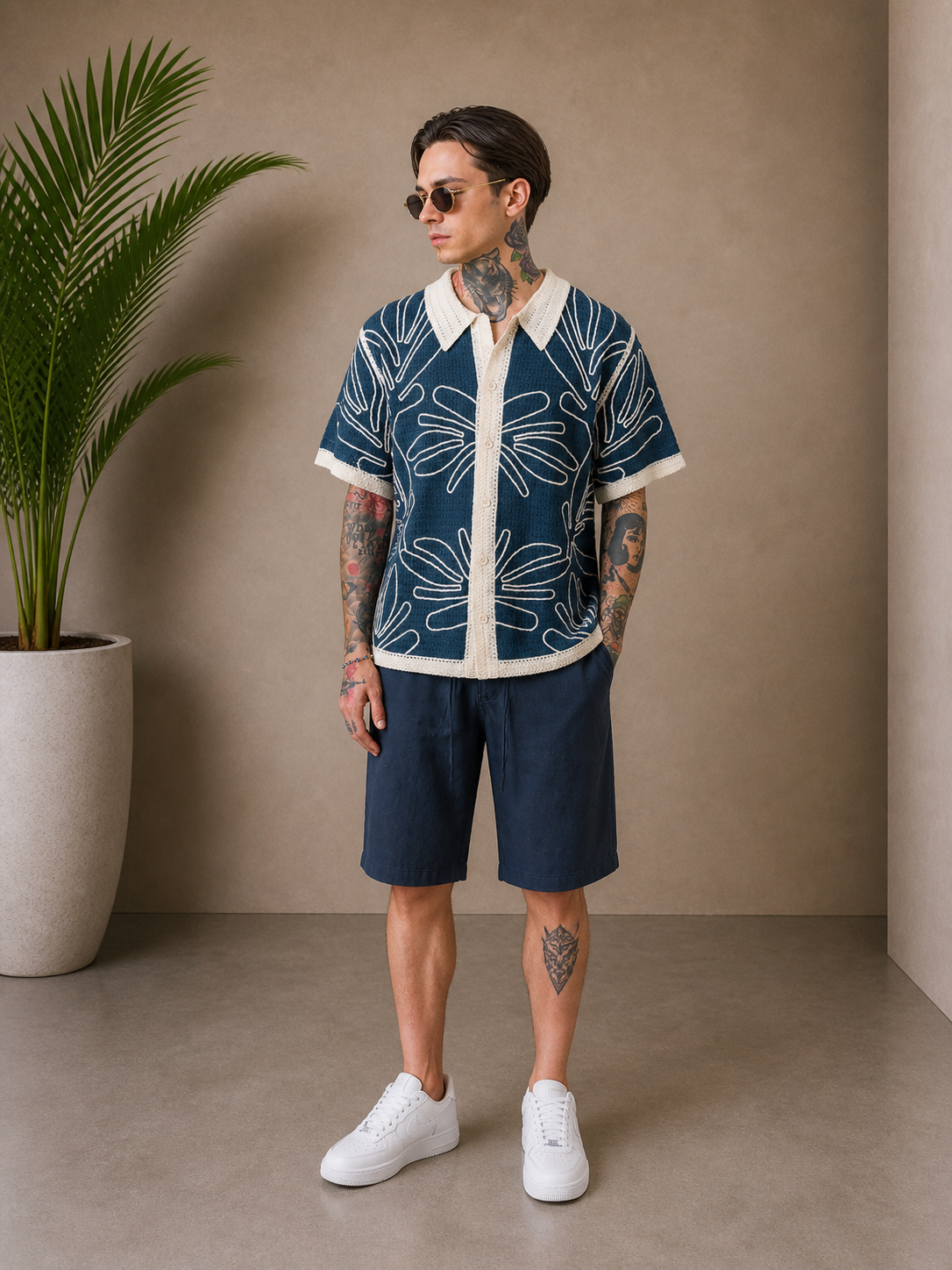 Chemise crochet motifs bleu et beige