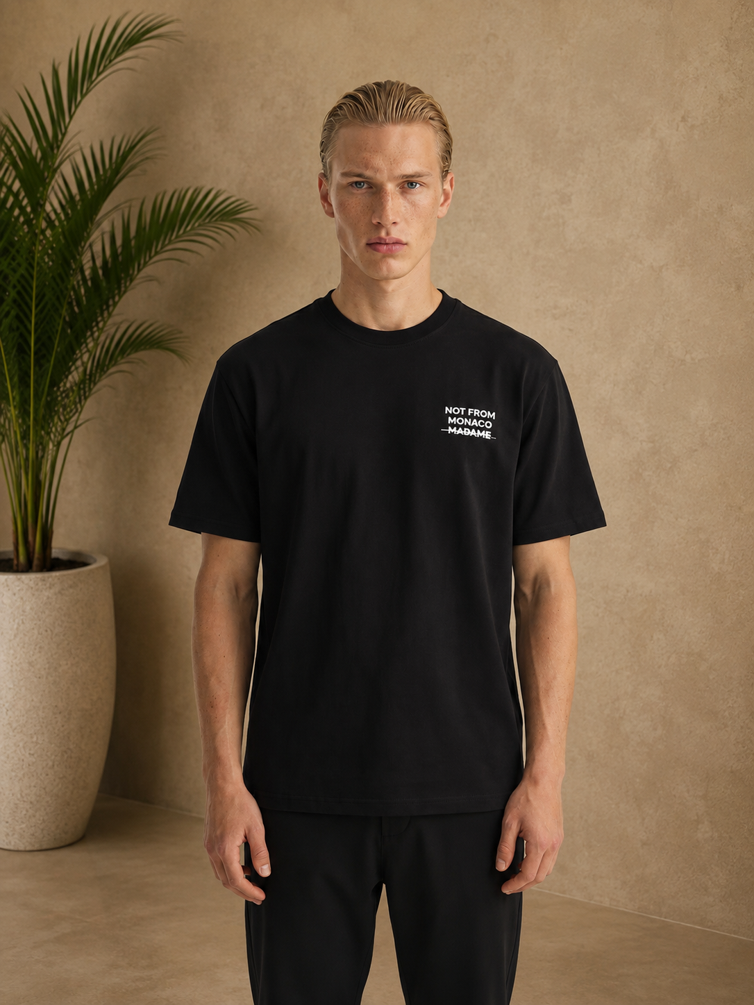 T-shirt Not Monaco Madame noir