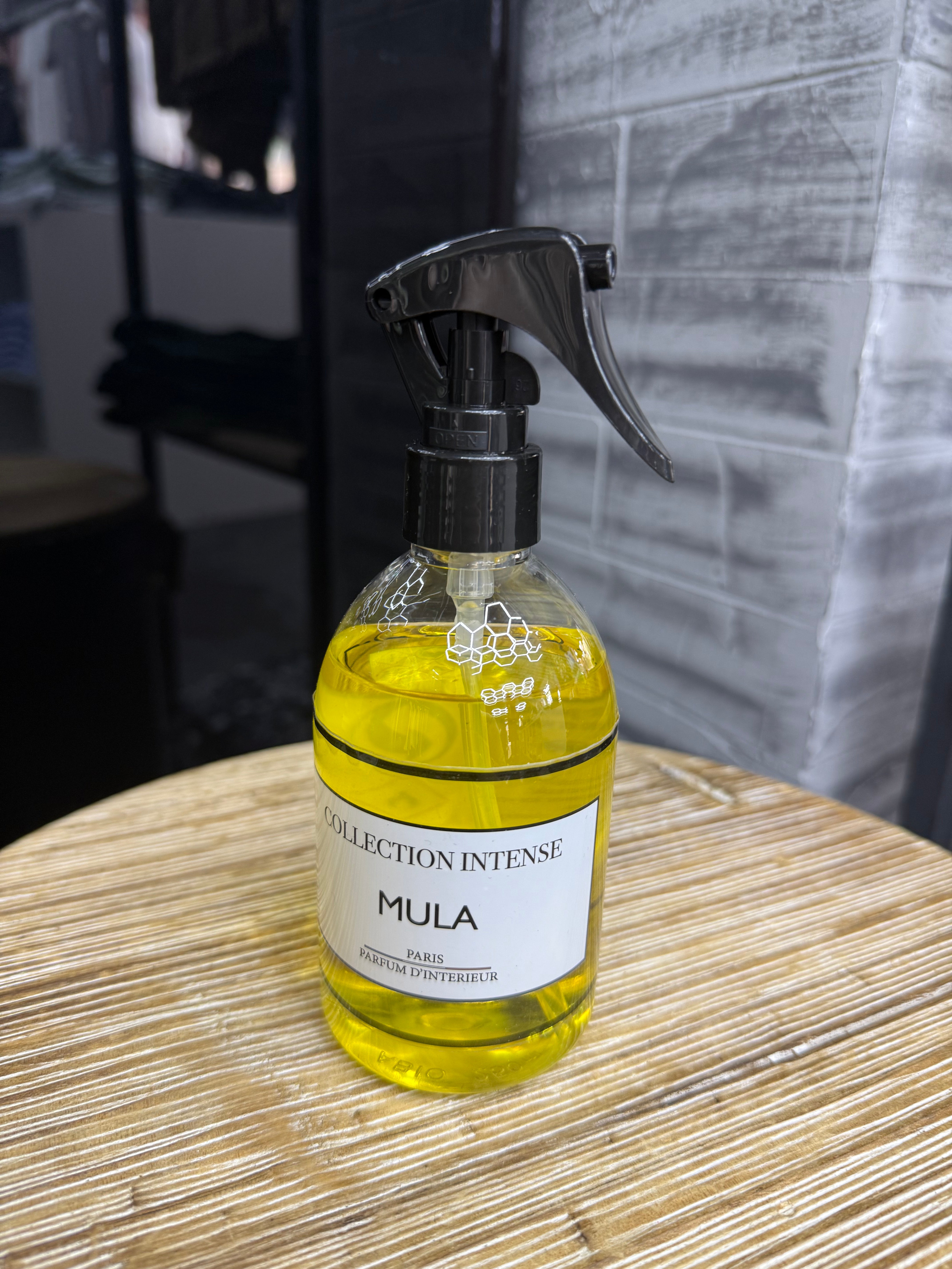 Mah Paris - Secret of oudh perfume