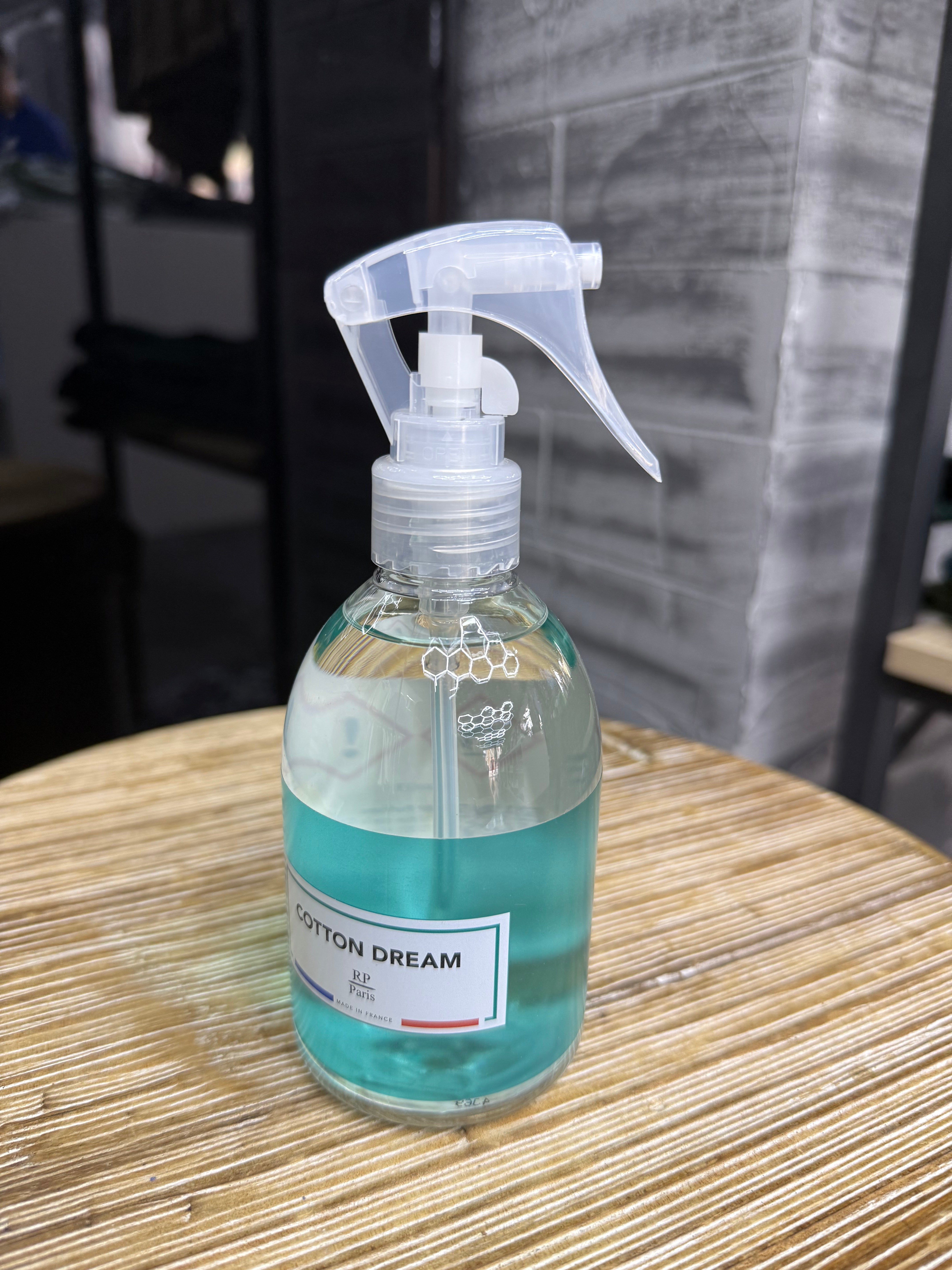 Mah Paris - Secret of oudh perfume