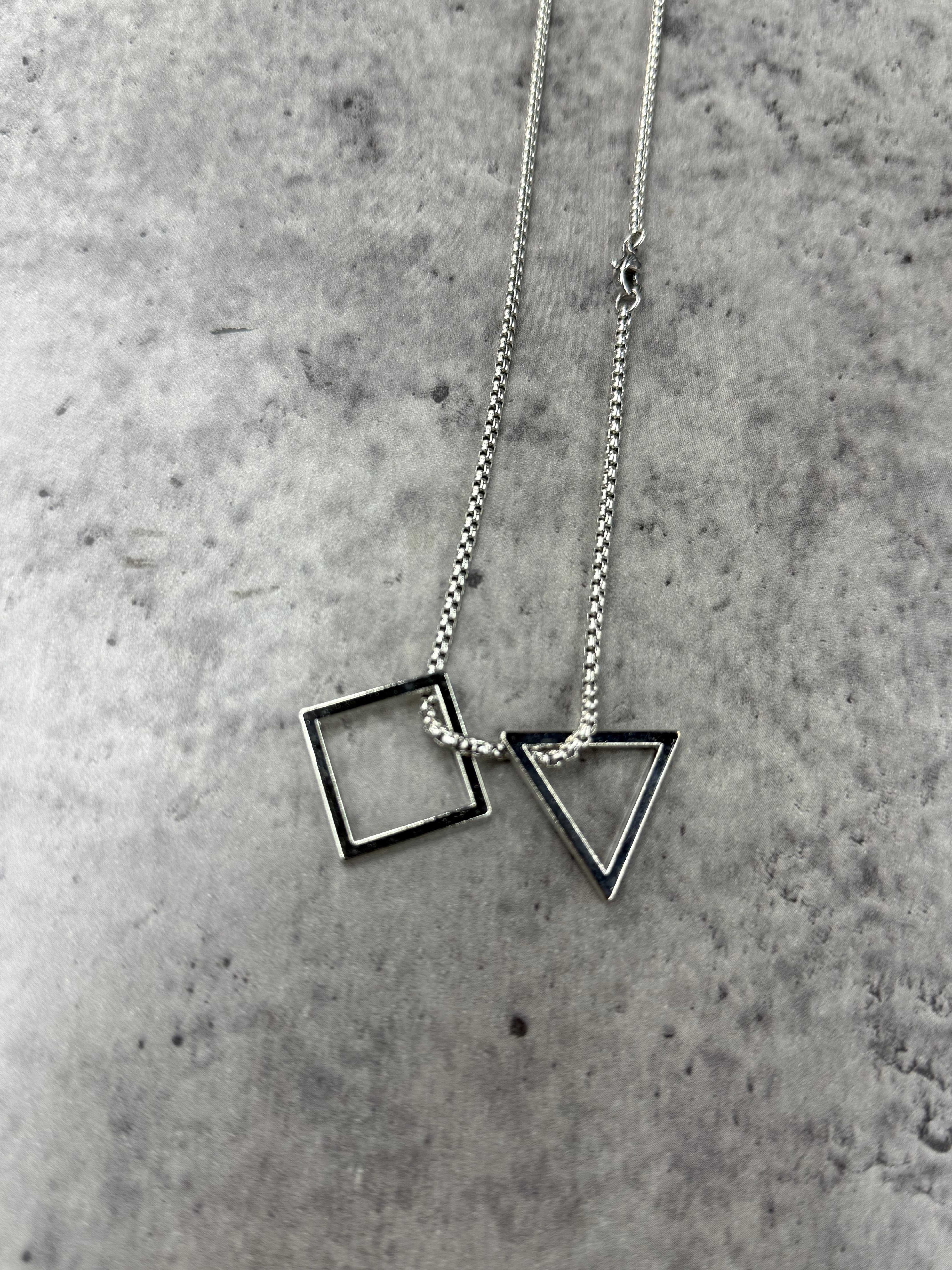 Chaine - Triangle - argent