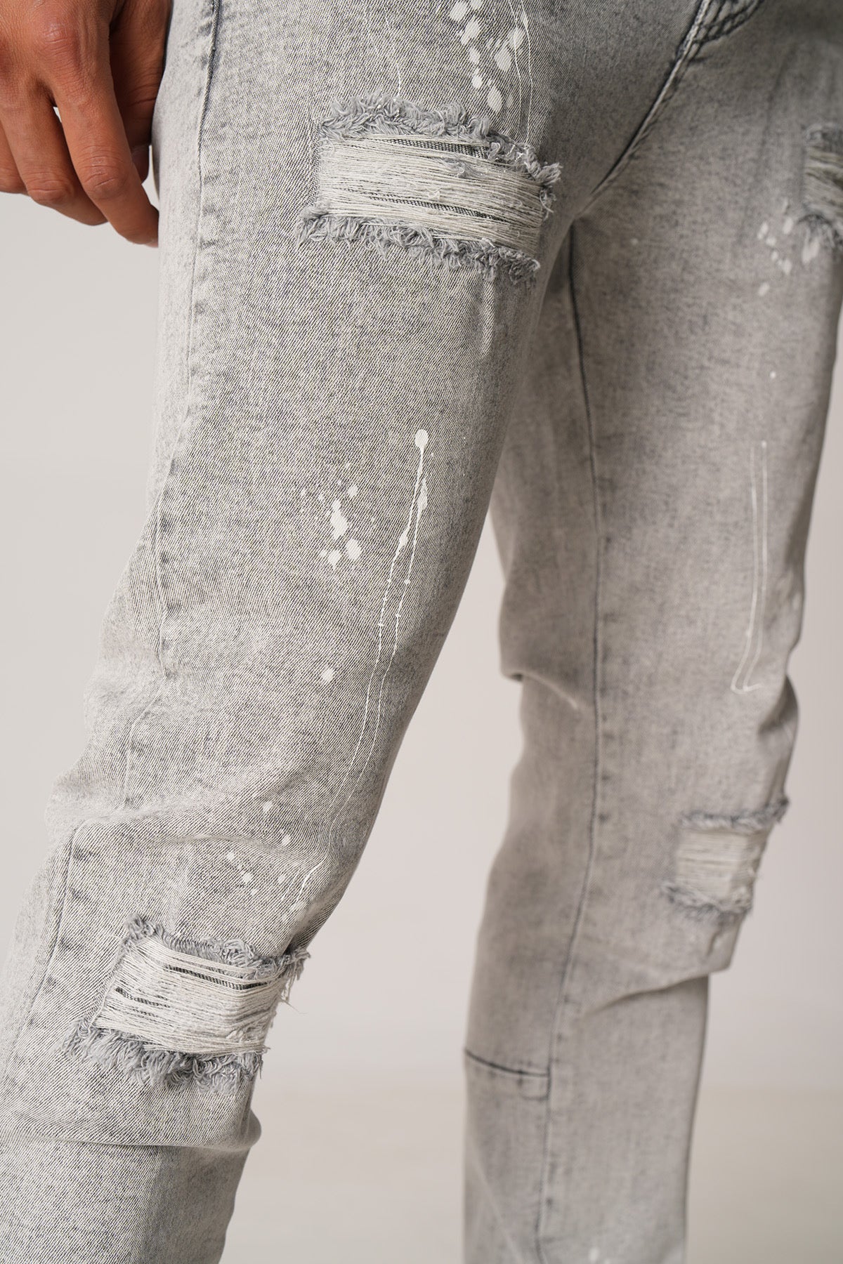 JEAN PEINTURE ZIP - GRIS