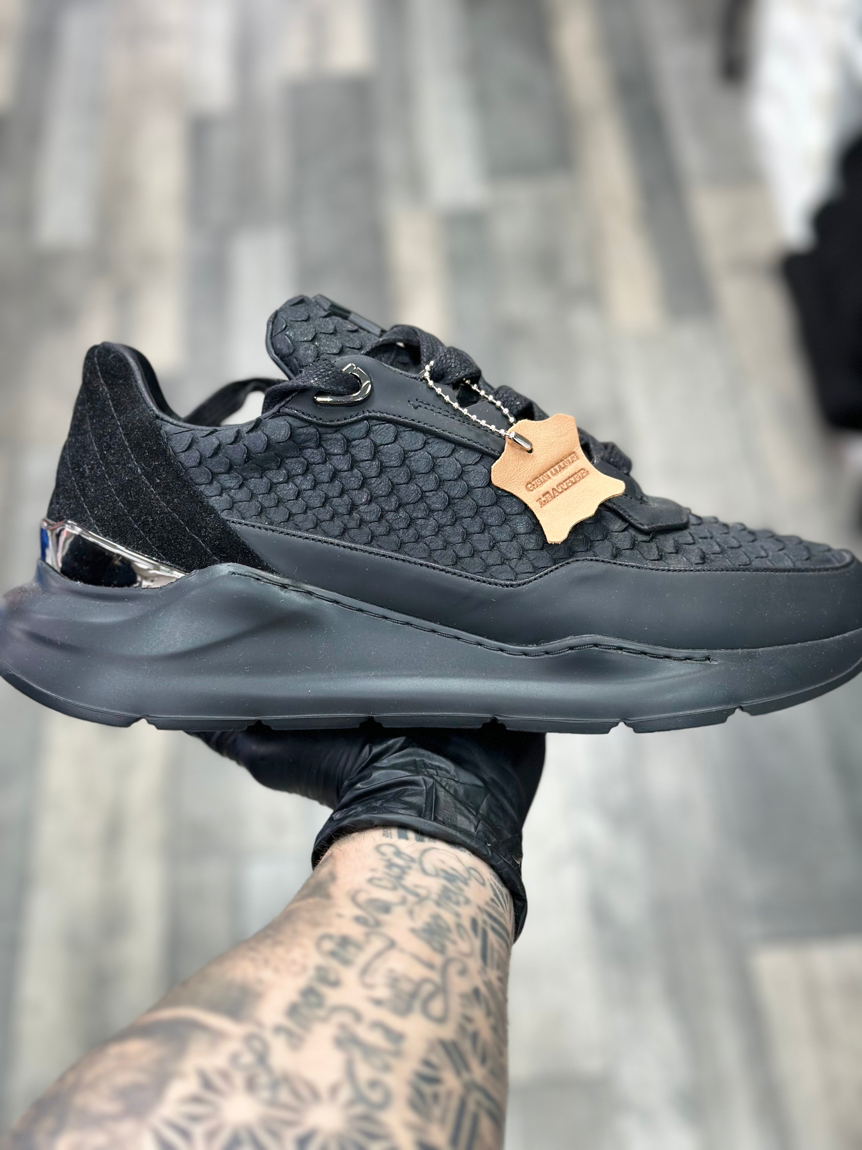 BENJAMIN BERNER - ALPHA RUNNER Black Python sneaker