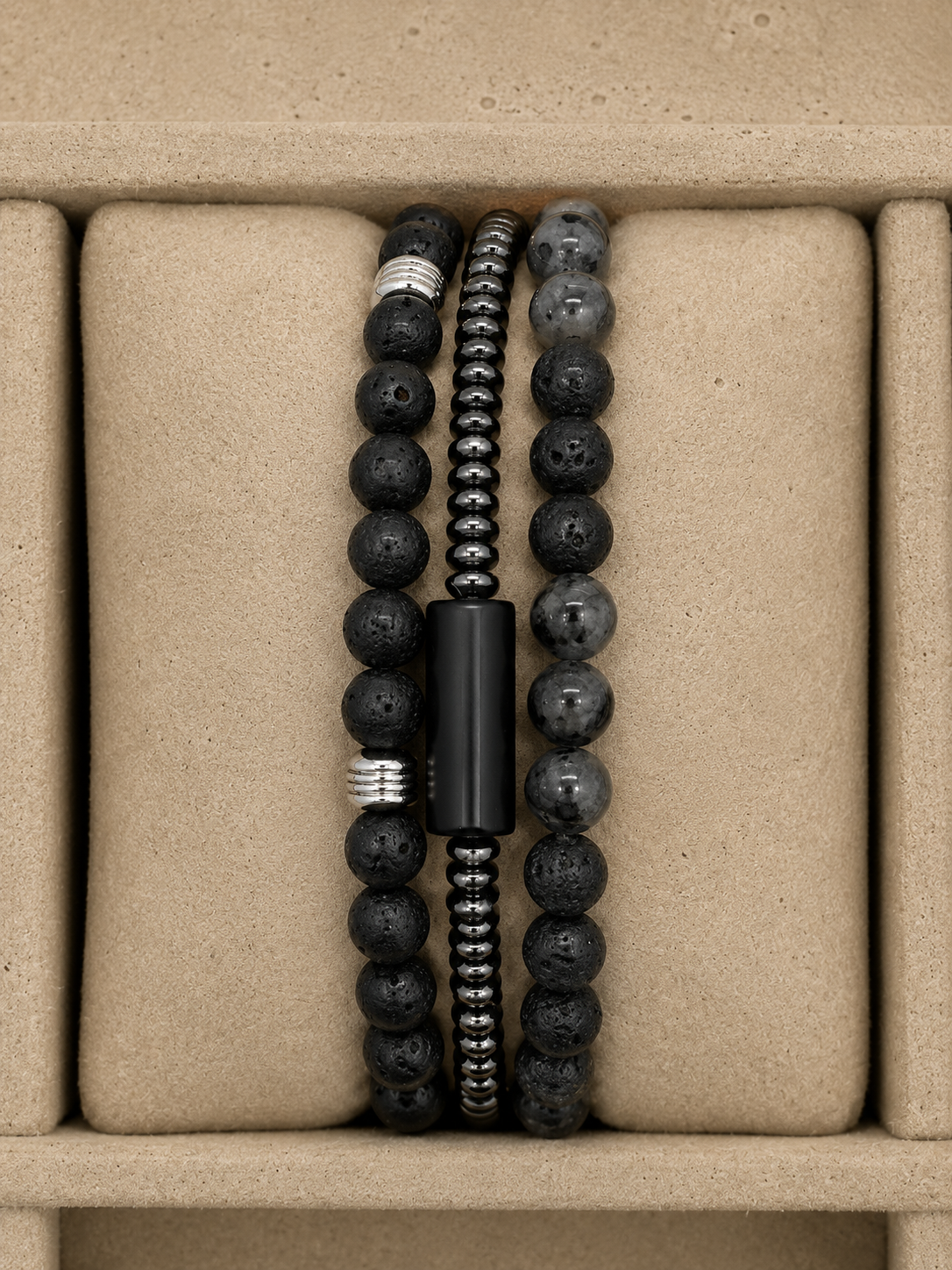 Bracelet noir 324DS38