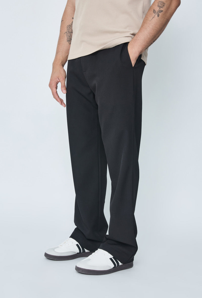 Pantalon noir coupe droite