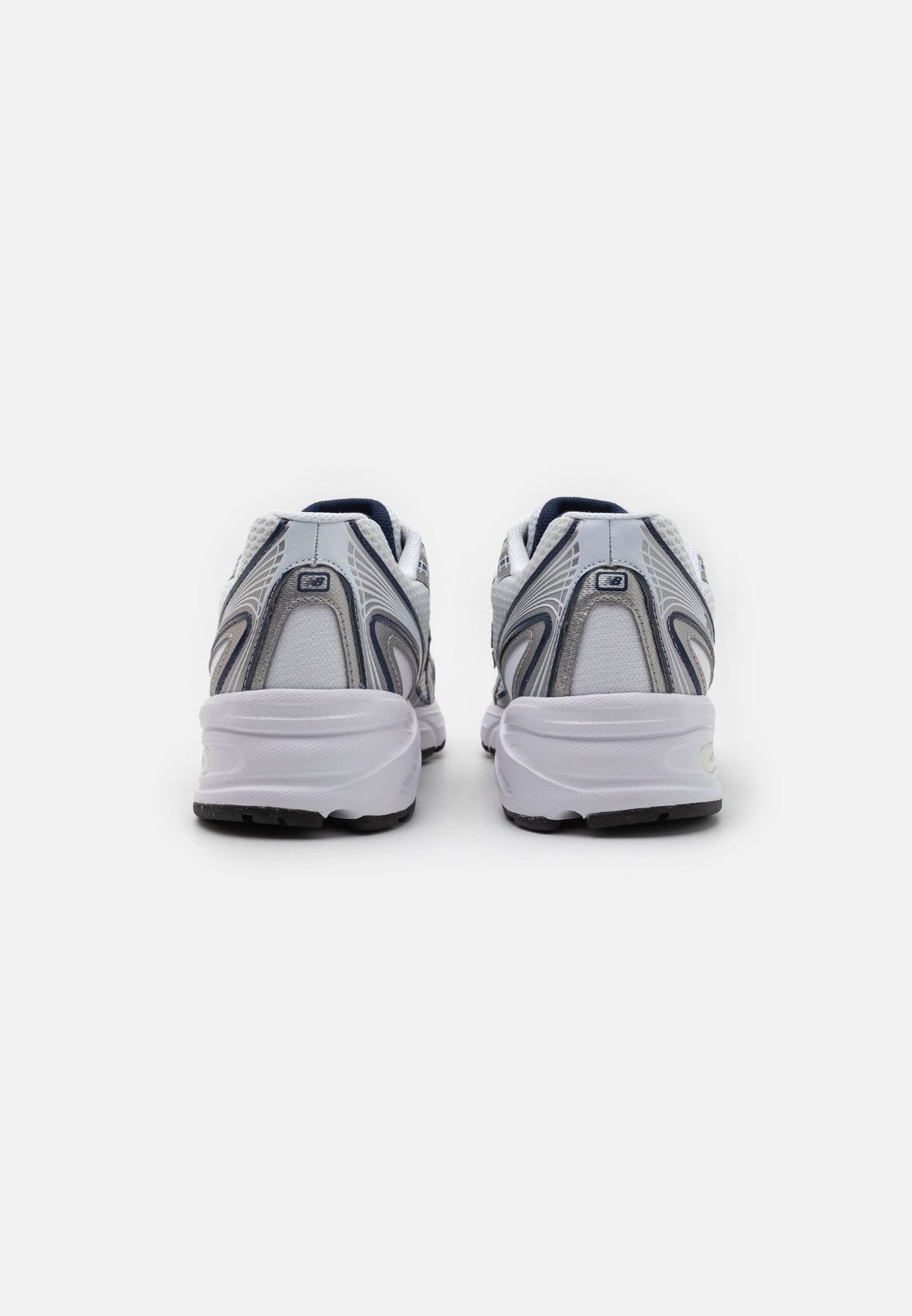 New Balance - U740 blanche grise