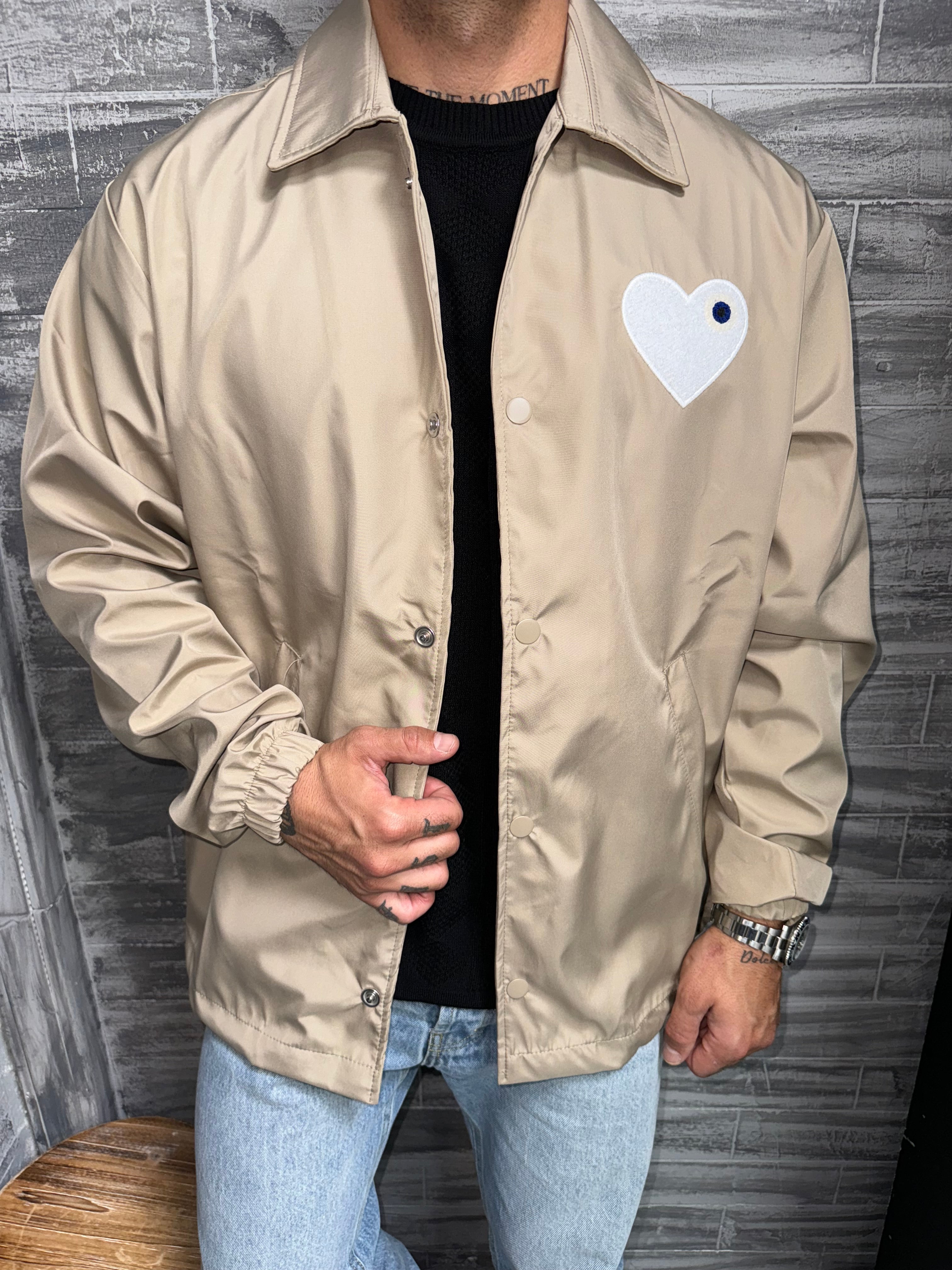 Veste beige Coeur blanc