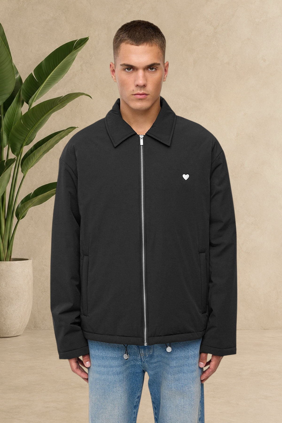 Doudoune légère noire Stayin avec col chemise, fermeture zippée et logo cœur brodé sur la poitrine pour homme