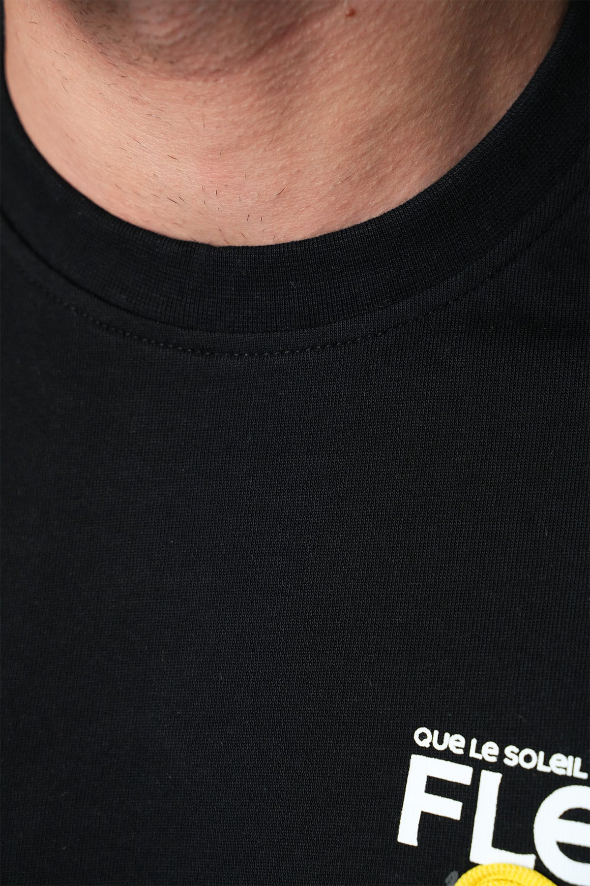 T-Shirt Fleur de printemps noir