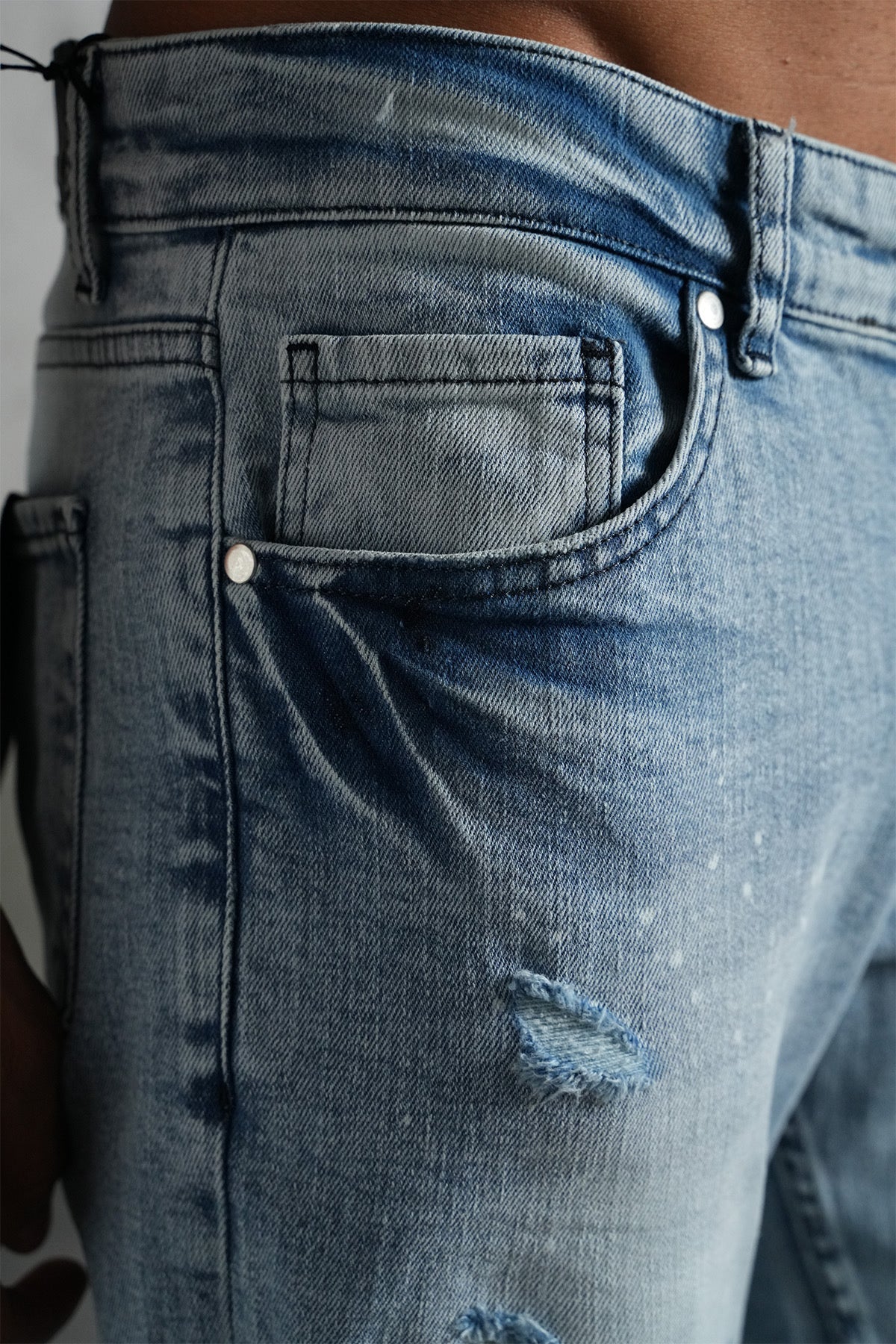 Jean regular bleu destroy