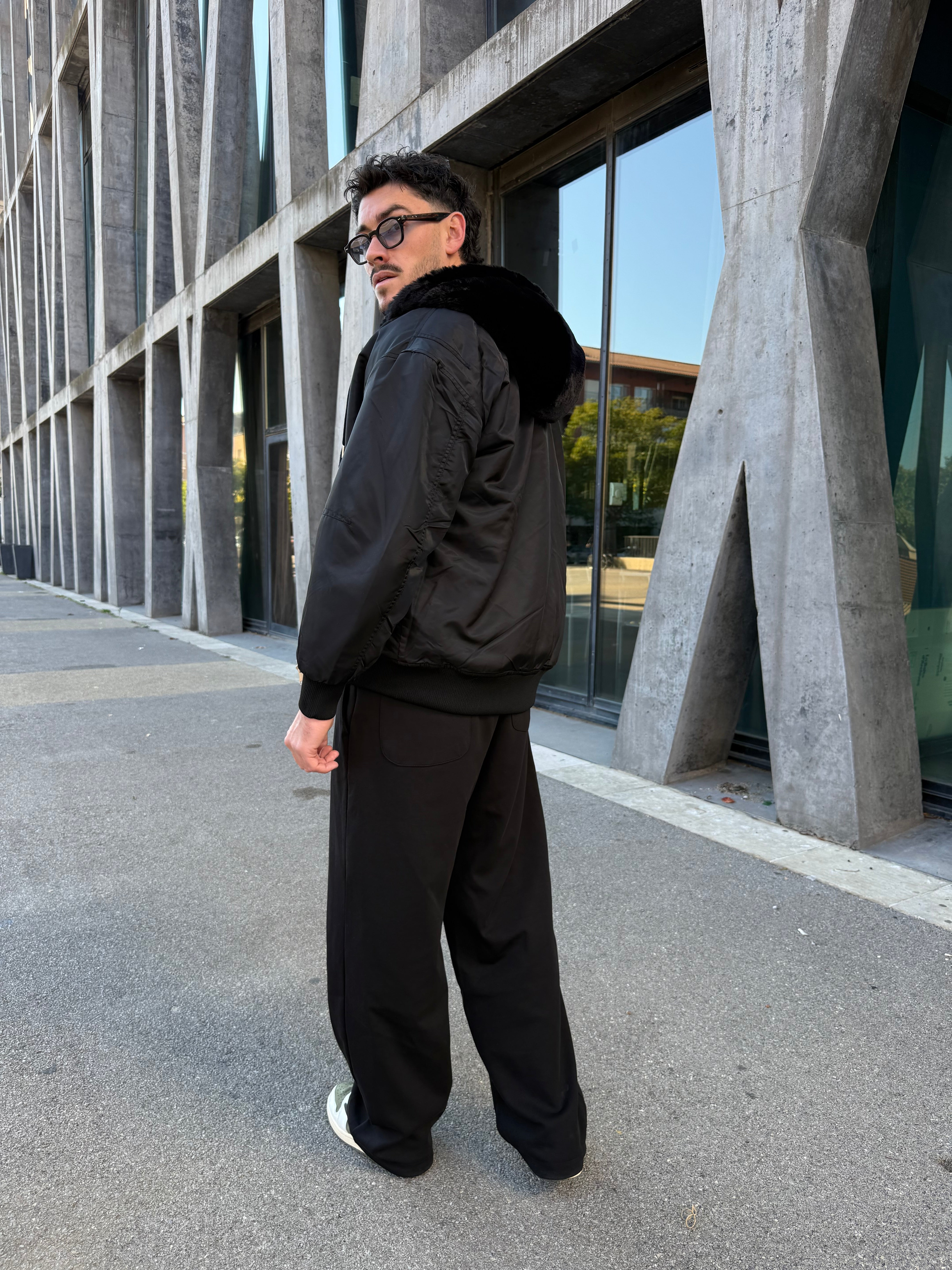 Veste réversible noir nylon / fourrure