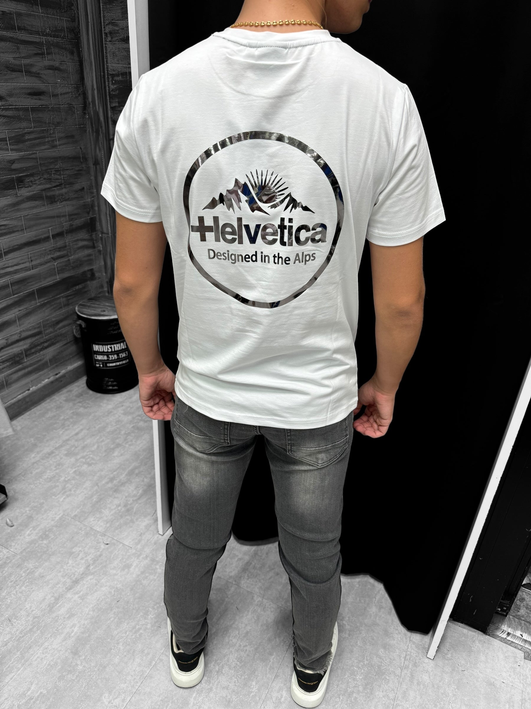 Helvetica - T-shirt Finn blanc