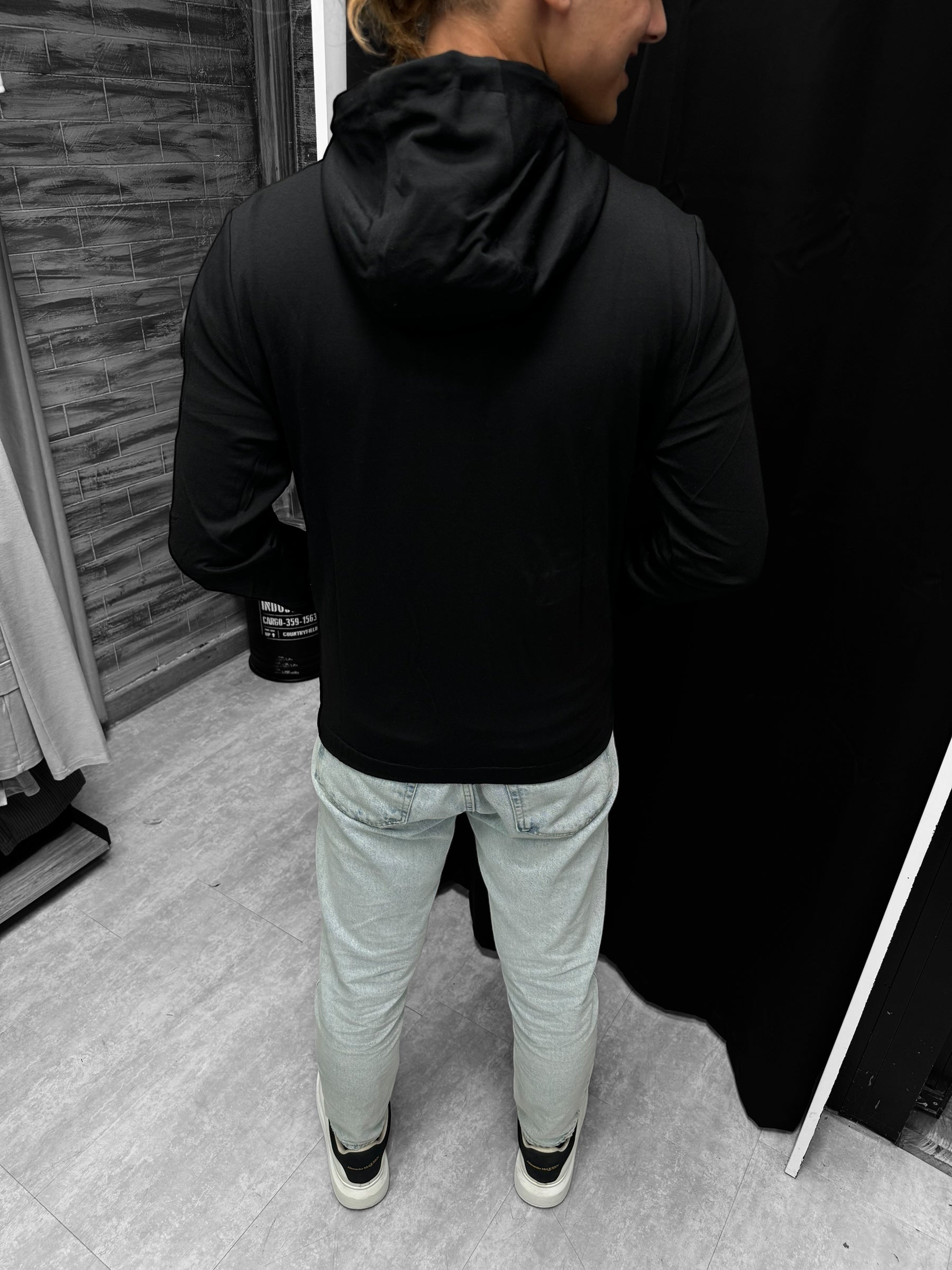 Helvetica - Veste Beta noir