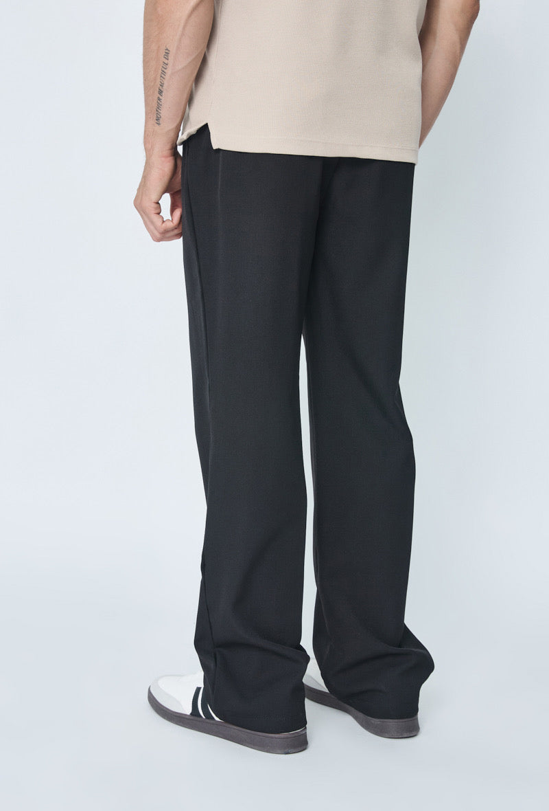 Pantalon noir coupe droite