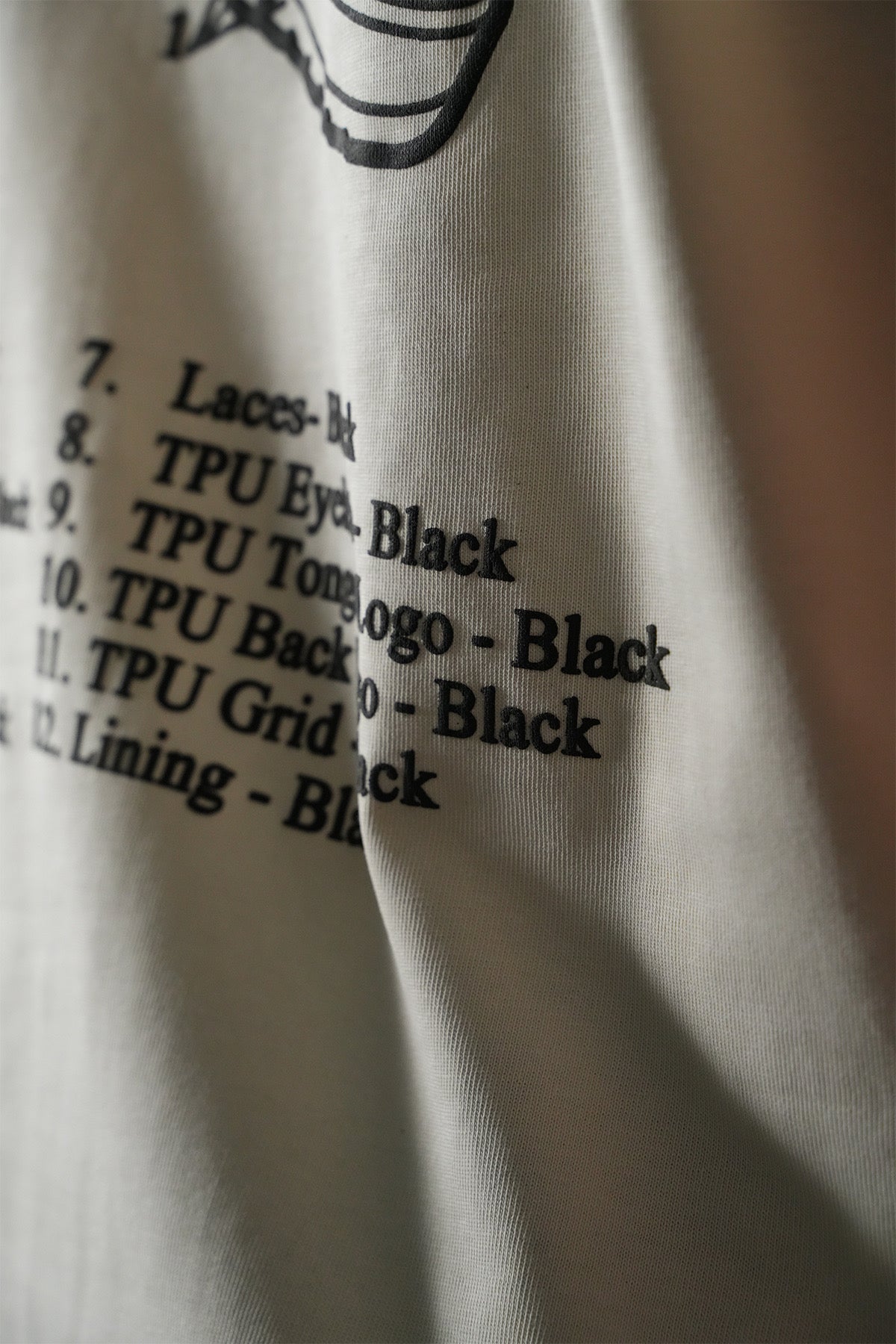 T-Shirt Sneakers beige