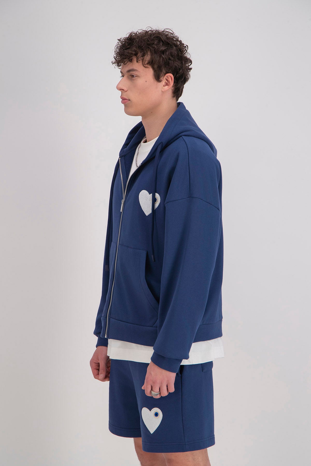 Veste / Sweat zip capuche bleu Cœur blanc