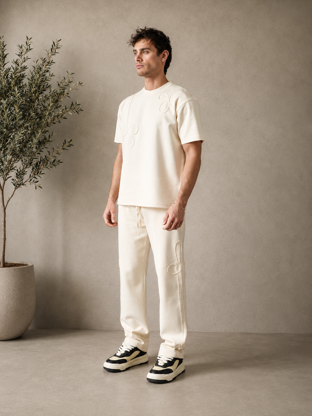 Ensemble beige Brodé T-shirt + pantalon