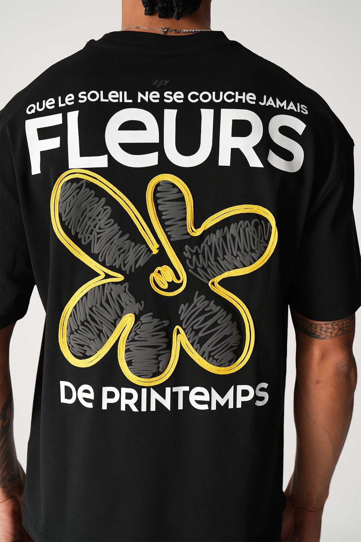 T-Shirt fleur noir
