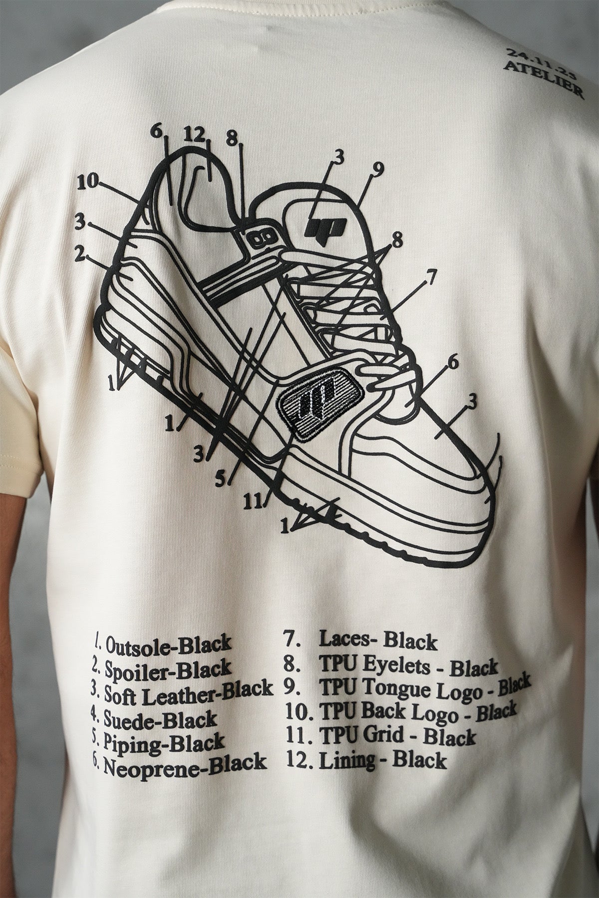 T-Shirt Sneakers beige