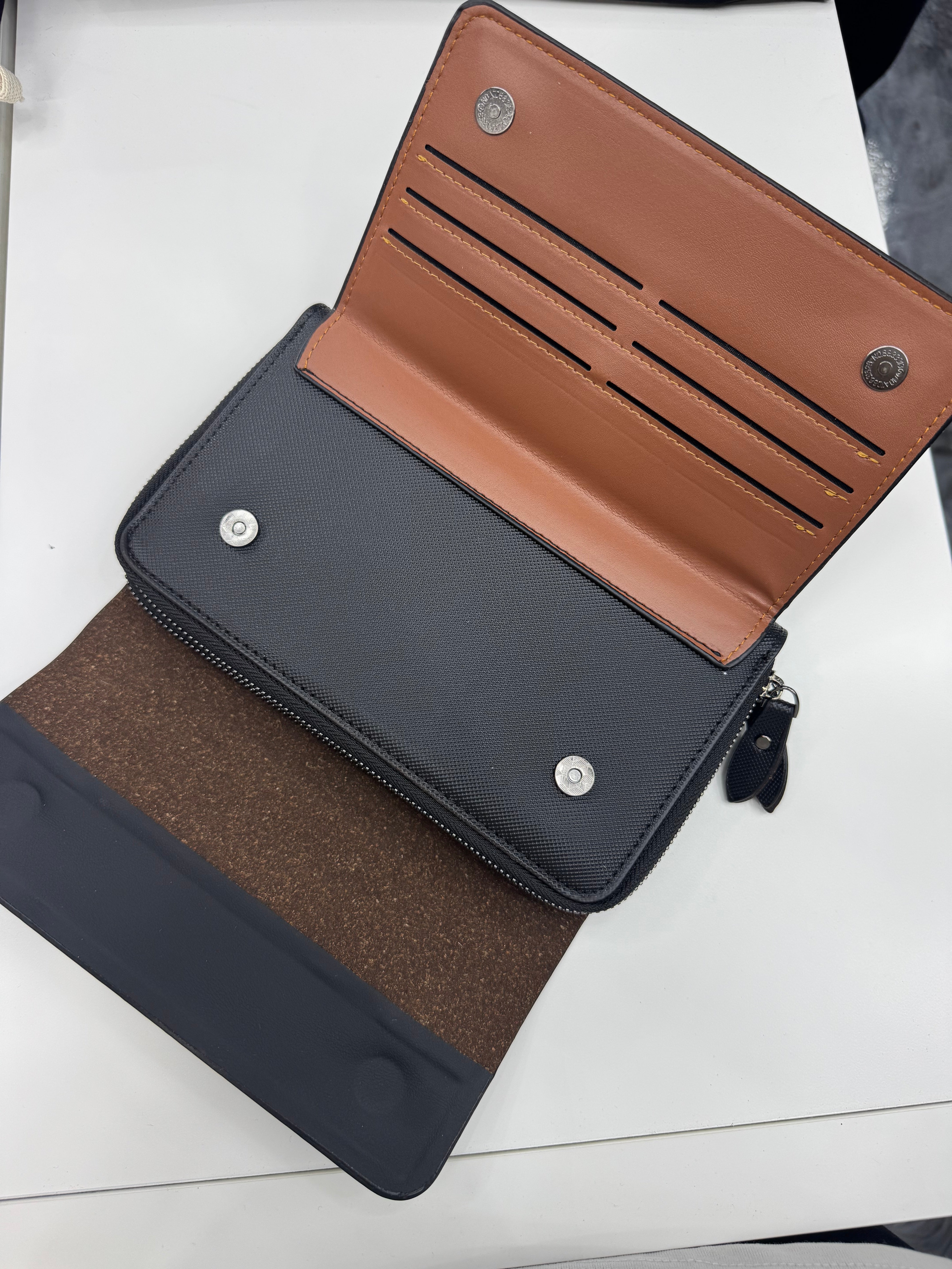 Pochette noir