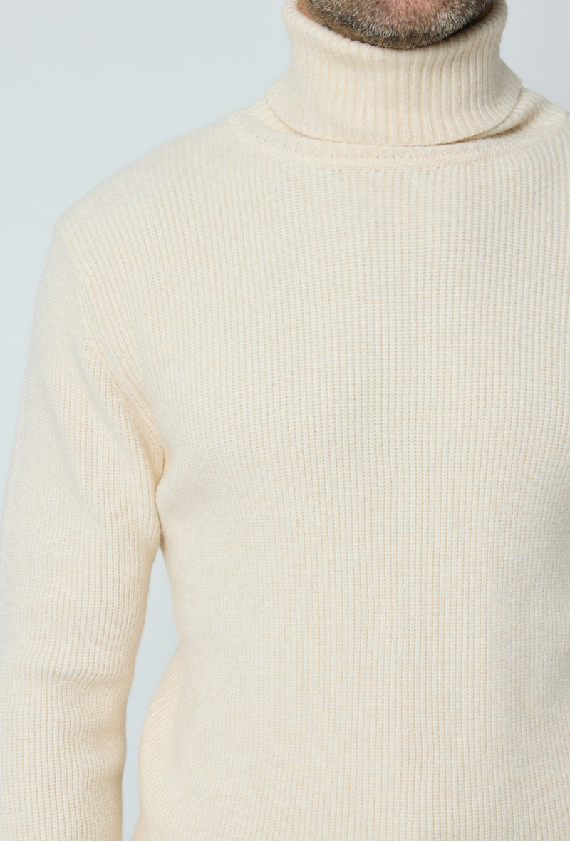 Pull maille coll roulé ivoire