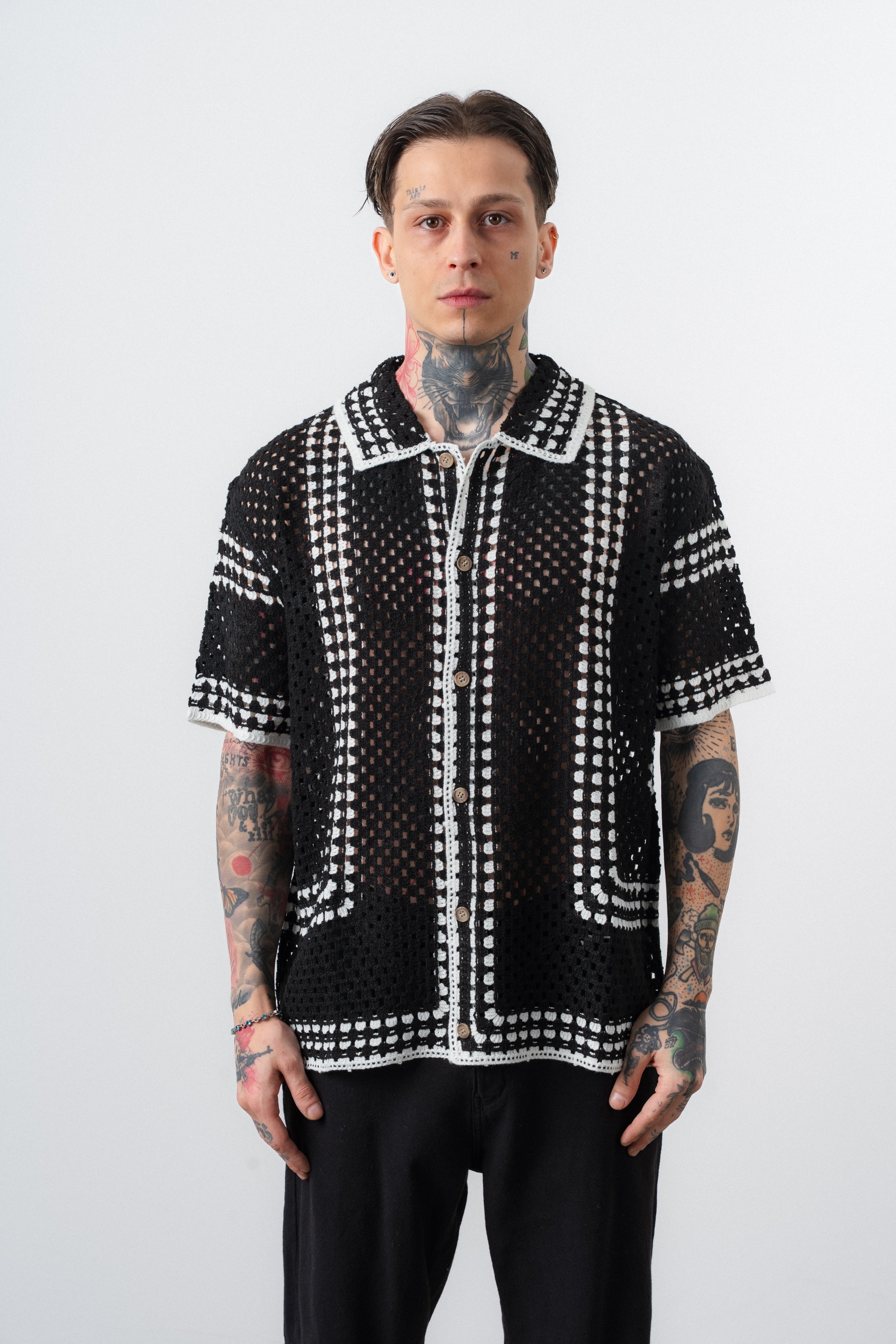 Chemise crochet noir et blanche