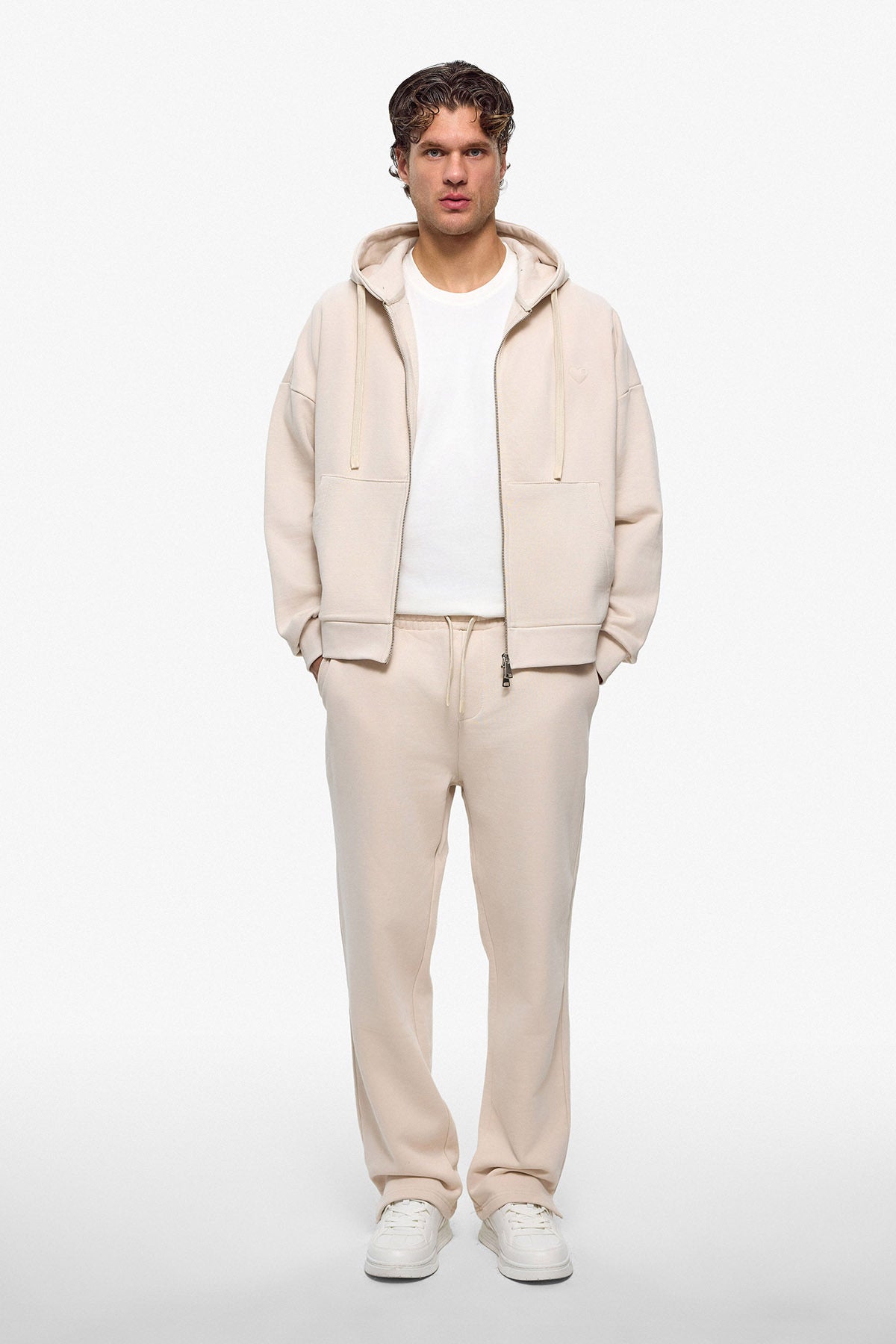 Veste Capuche petit cœur noir