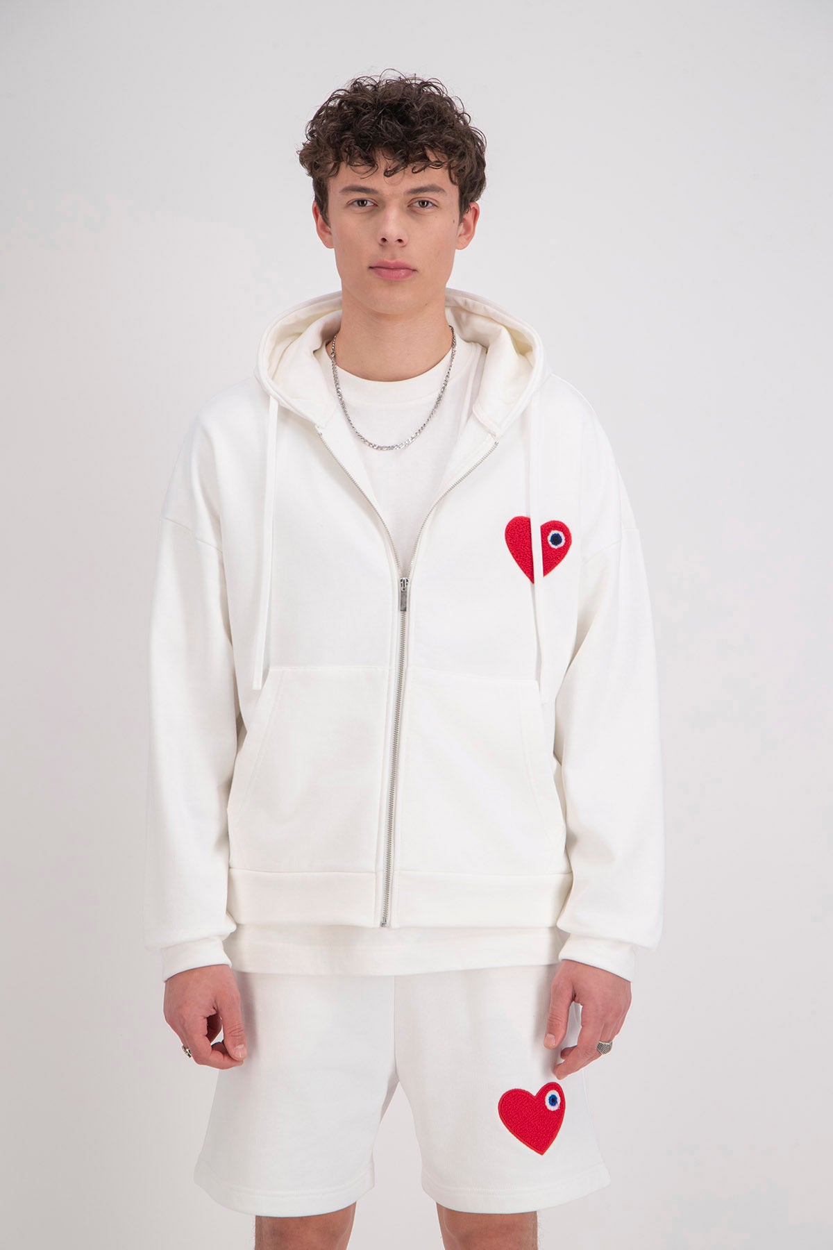 Veste / Sweat zip capuche blanc Cœur rouge