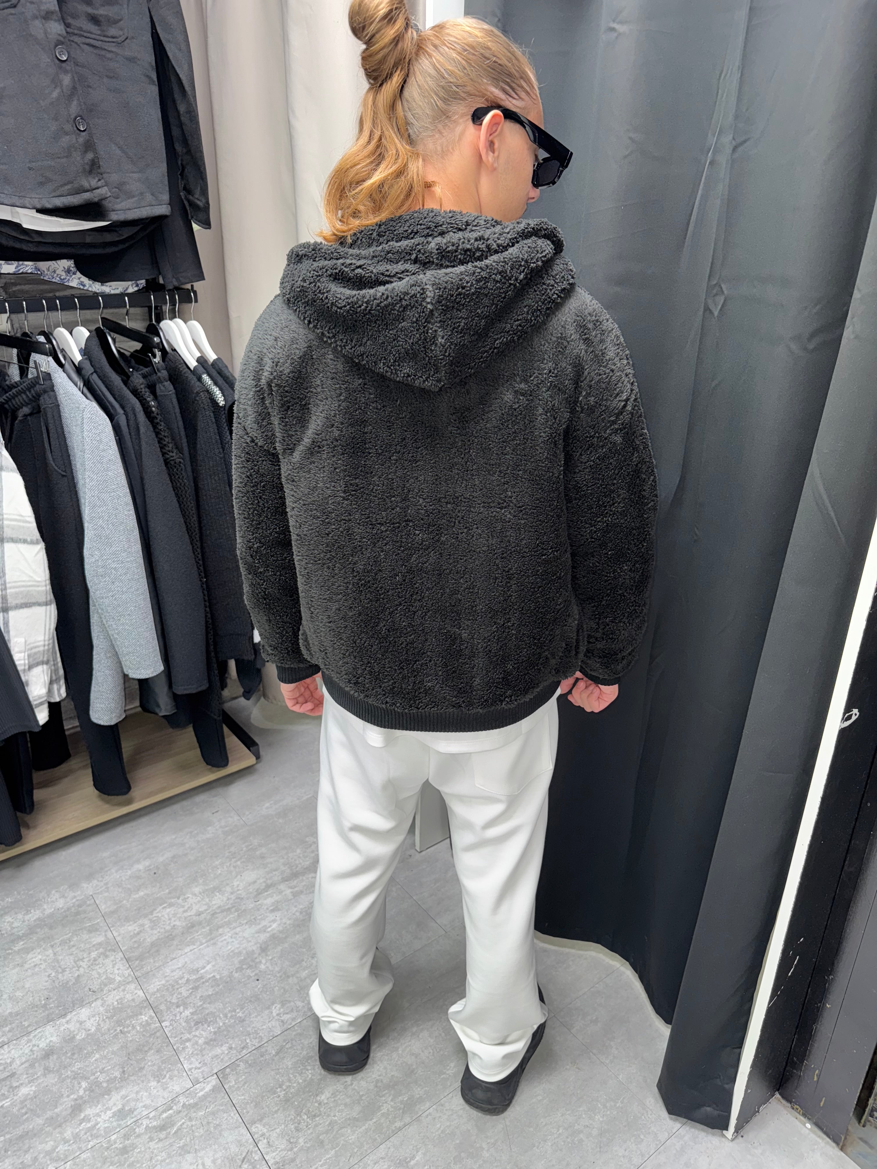 Veste capuche fourrée noir