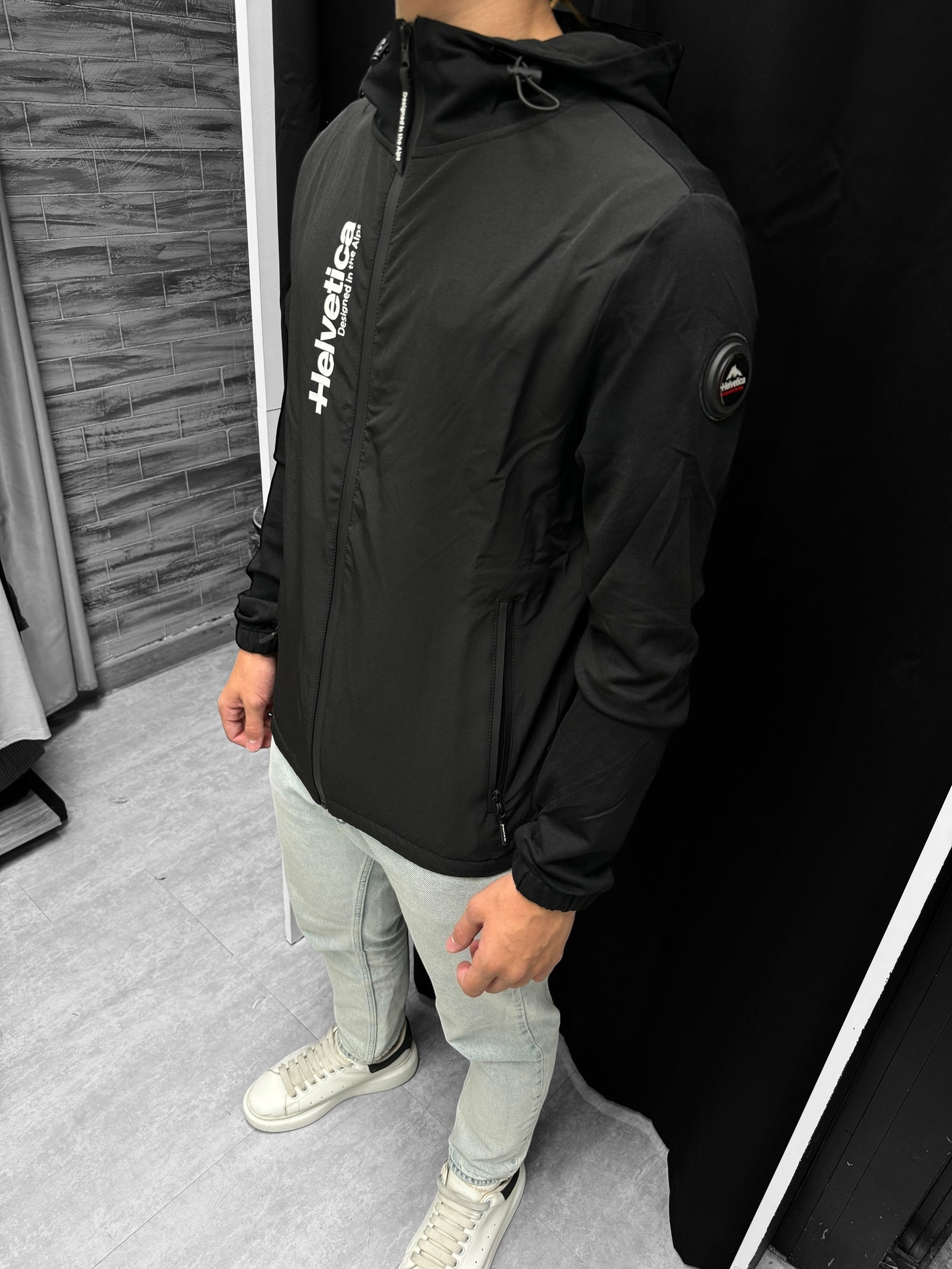 Helvetica - Veste Beta noir