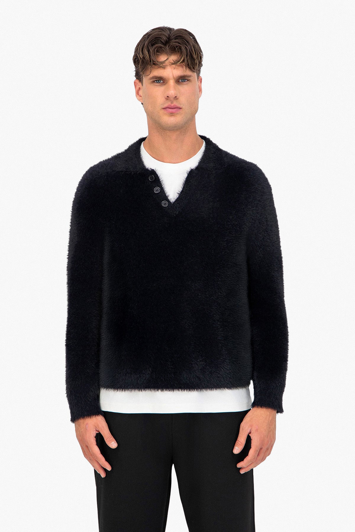 Pull polo fluffy noir